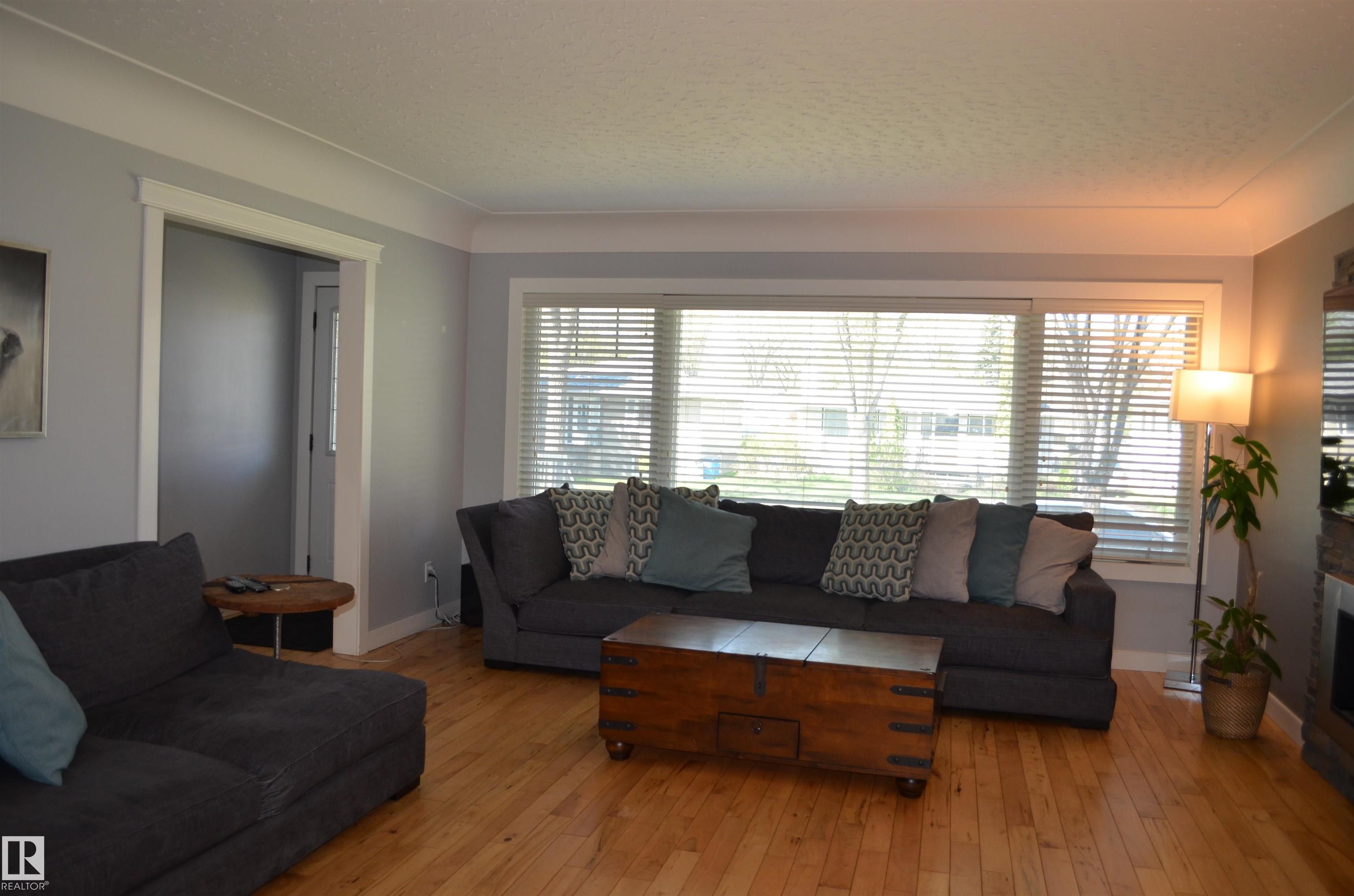 Picture for 10527 81 ST NW