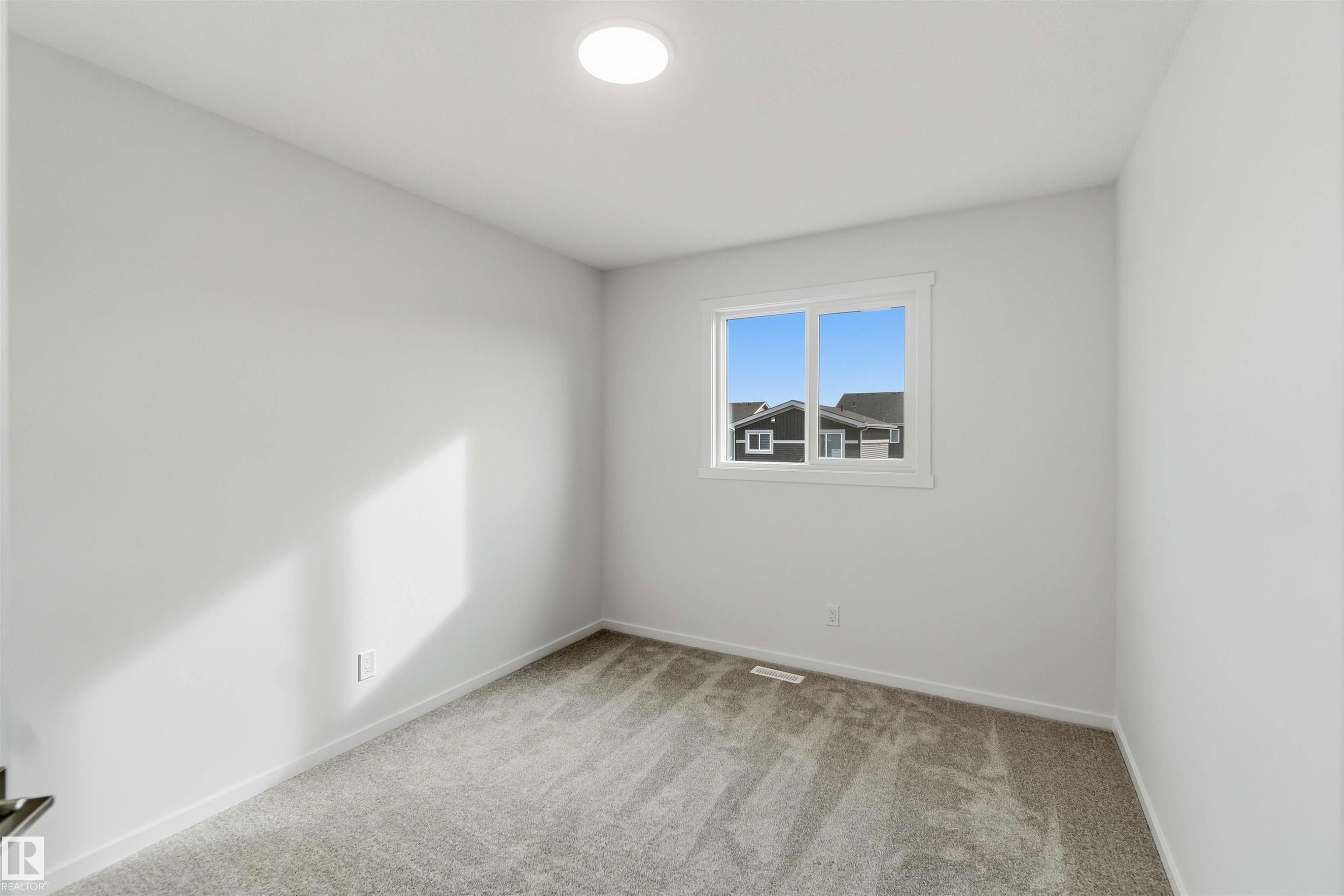 https://zimg.paragon.ice.com/ParagonImages/Property/PM/RAE/225422863/8/0/0/f1d1ab9ef15bece0f483c9b841fd3062/1/c089f37afa5974cb49967ed310bcc99f/225422863-e4b47c46-db9c-4861-a218-ee85d5dbc5be.JPG
