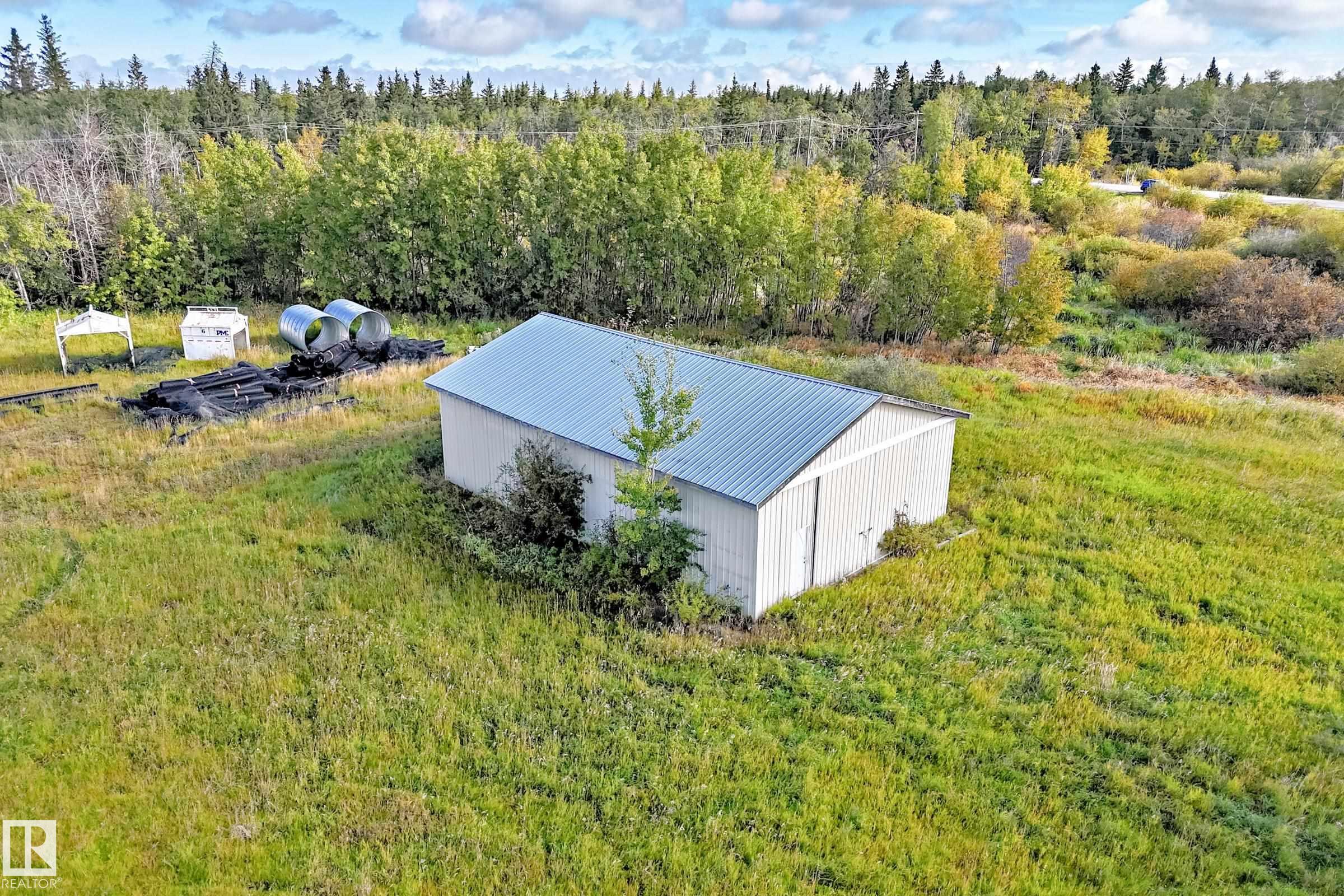 TWP 570 Range Road 220, None, Rural Sturgeon County