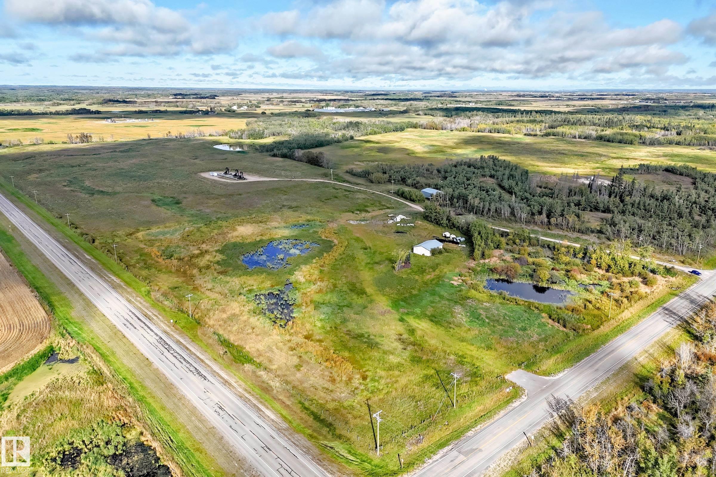 Photo 12 at TWP 570 Range Road 220, None, Rural Sturgeon County