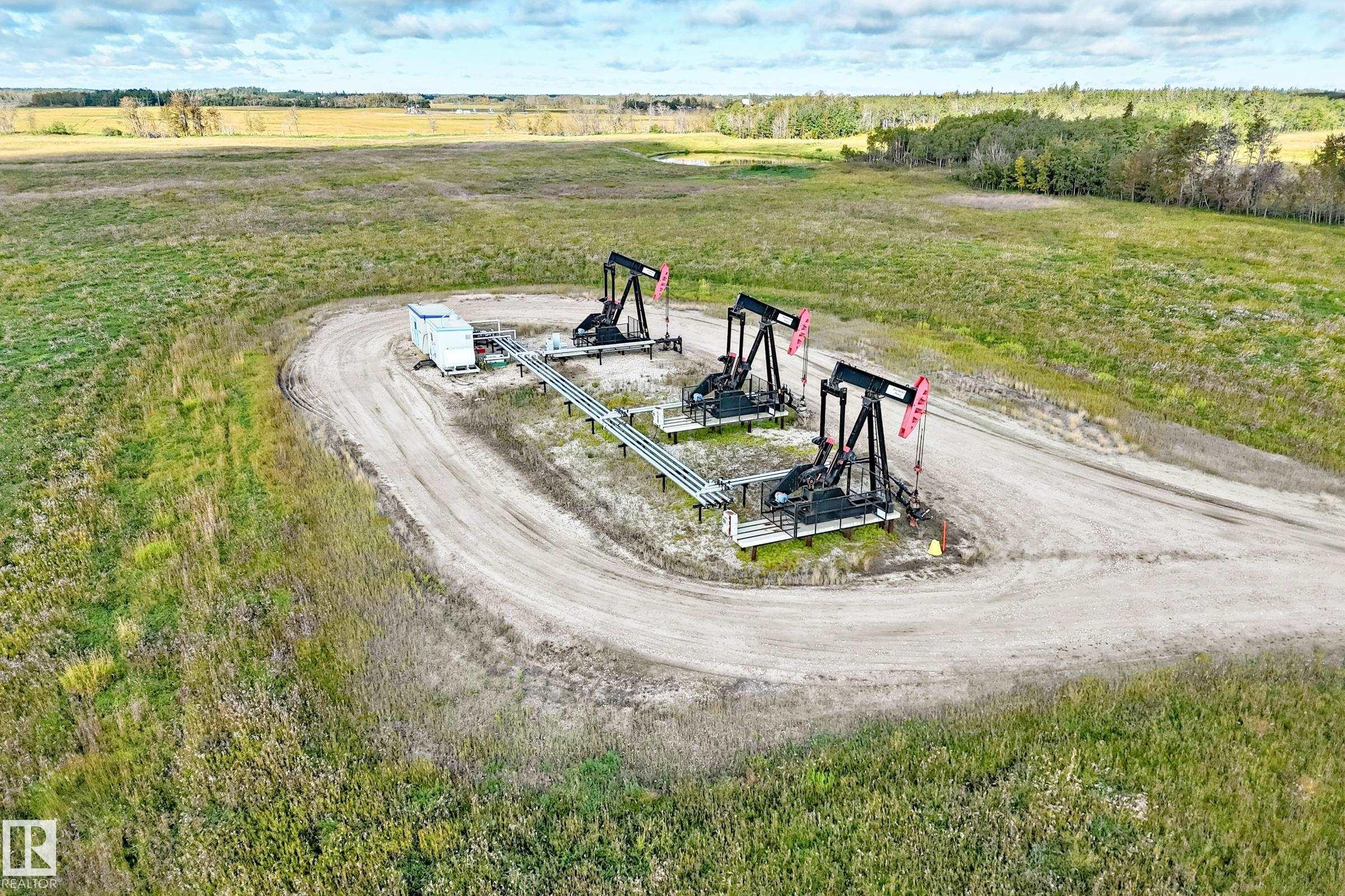 TWP 570 Range Road 220, None, Rural Sturgeon County