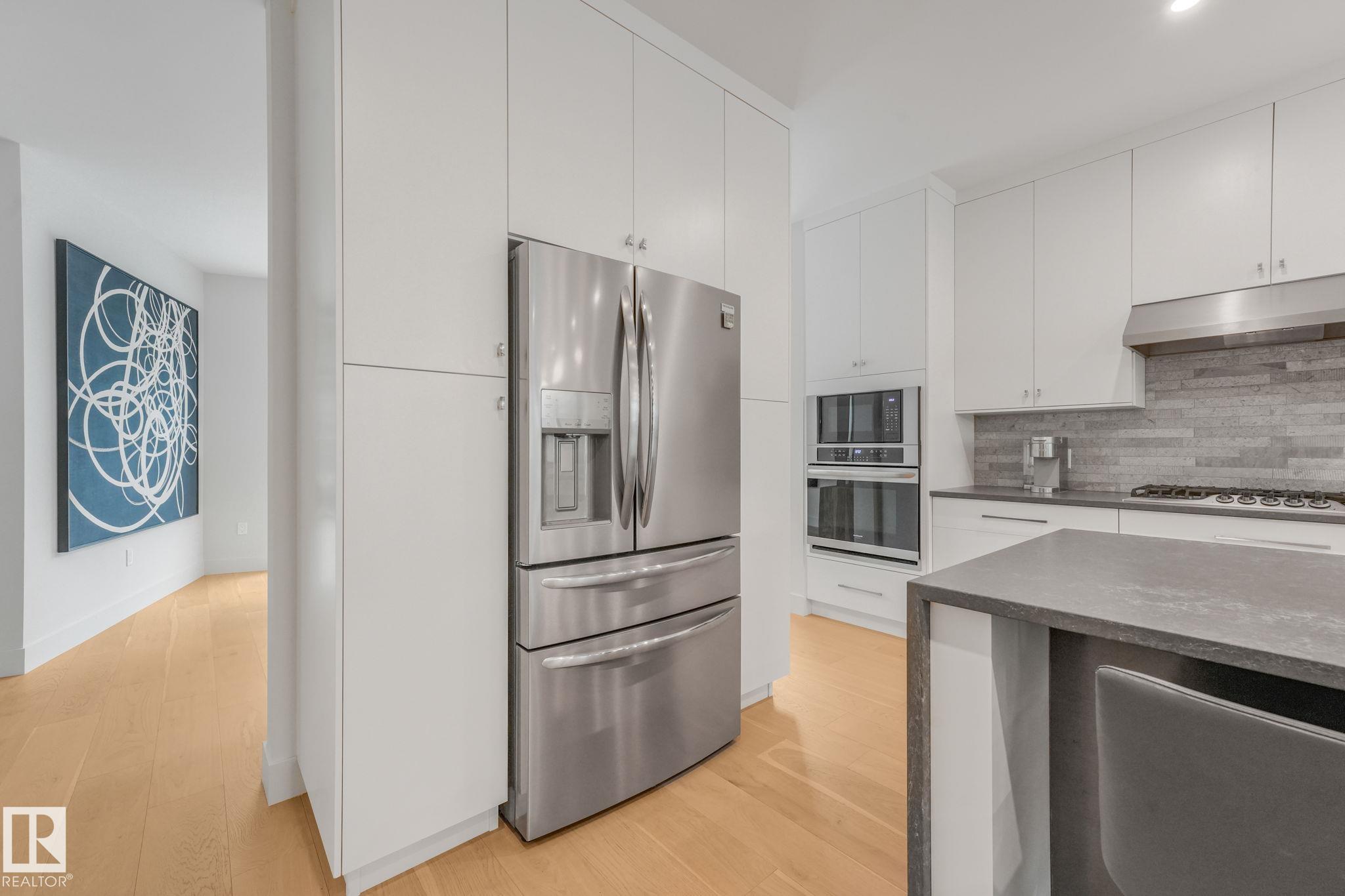 https://zimg.paragon.ice.com/ParagonImages/Property/PM/RAE/225423005/14/0/0/7cf8562b4aa309e7291b75117ae96ca2/1/73272607b235a15b563f0abdaa3a0d53/225423005-F35EB293-FF45-4CD6-87F7-C1A5355BCDEB.JPG