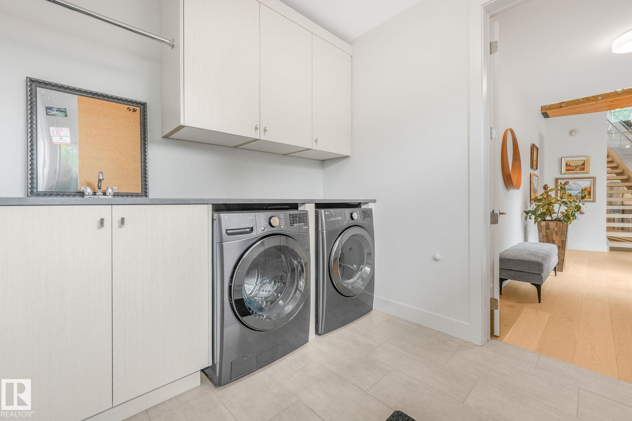 https://zimg.paragon.ice.com/ParagonImages/Property/PM/RAE/225423005/32/0/0/aae2a9cdd55895fcde84e2fe1348c1ca/1/73272607b235a15b563f0abdaa3a0d53/225423005-DD3C540E-6C6D-4C2D-BF00-D8CEEE652969.JPG