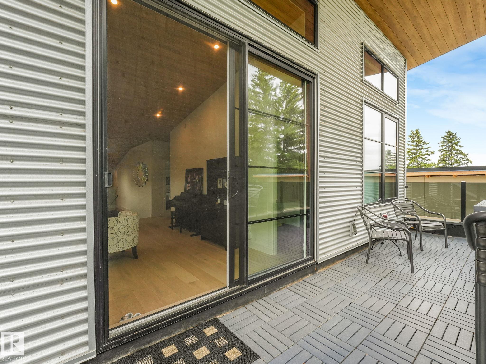 https://zimg.paragon.ice.com/ParagonImages/Property/PM/RAE/225423005/35/0/0/cb84bce872064d72407810f13af7db47/1/73272607b235a15b563f0abdaa3a0d53/225423005-64B8F25D-093E-40B5-AB41-8B09B32EBD3B.JPG