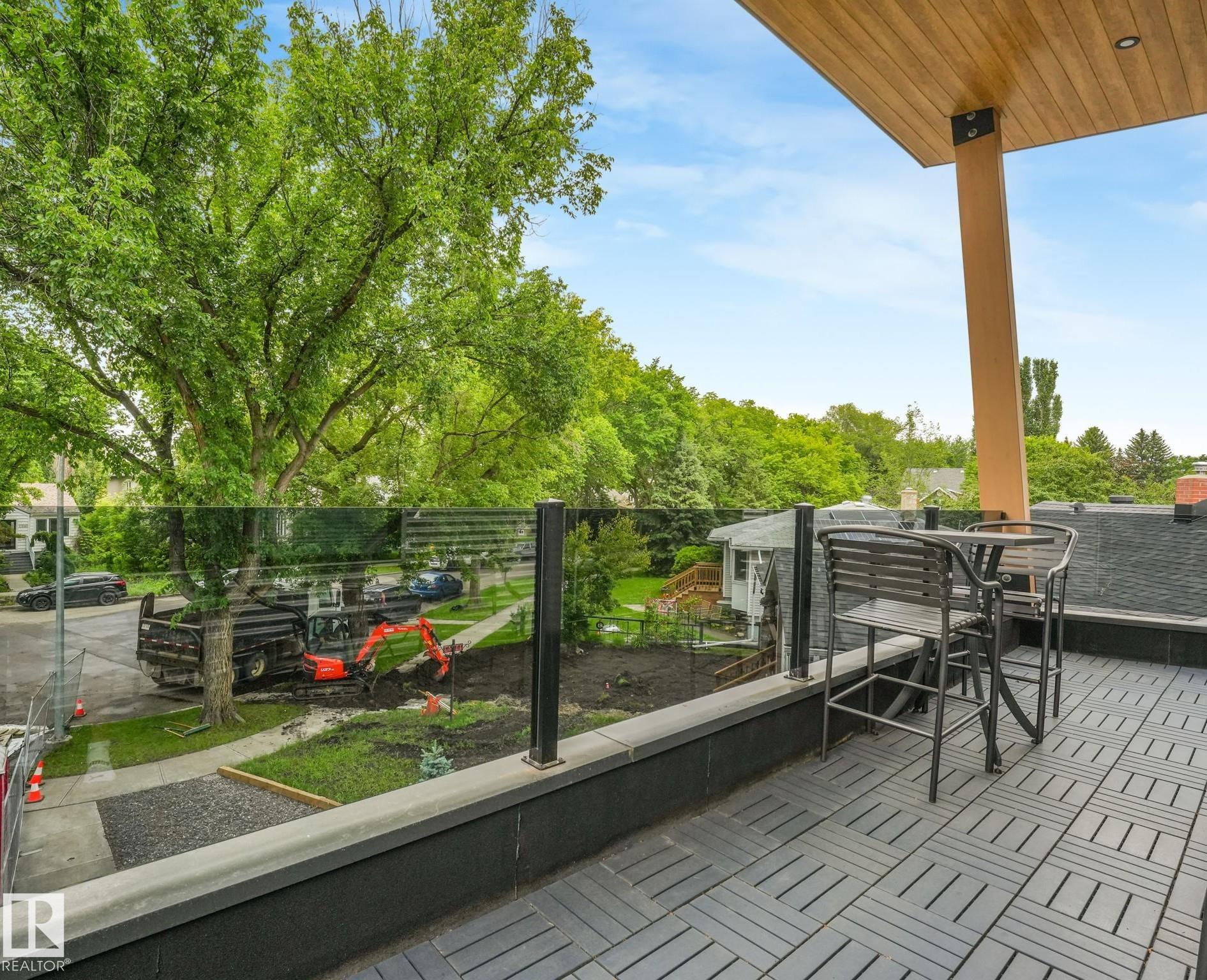 https://zimg.paragon.ice.com/ParagonImages/Property/PM/RAE/225423005/36/0/0/992ff5d7bd9825a2885d6fcad509c4ac/1/73272607b235a15b563f0abdaa3a0d53/225423005-F88B1458-5945-4F22-AF99-60DC361B950B.JPG