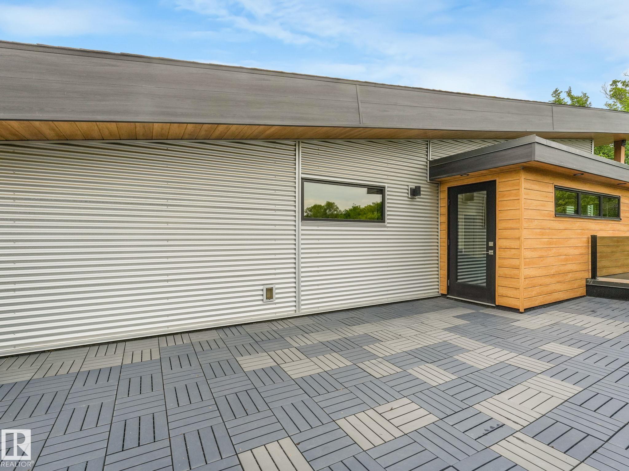 https://zimg.paragon.ice.com/ParagonImages/Property/PM/RAE/225423005/40/0/0/0d30cb058009949132162cd6e58e5c3f/1/73272607b235a15b563f0abdaa3a0d53/225423005-63E10842-D46C-45E0-87E9-951E8999A9C1.JPG
