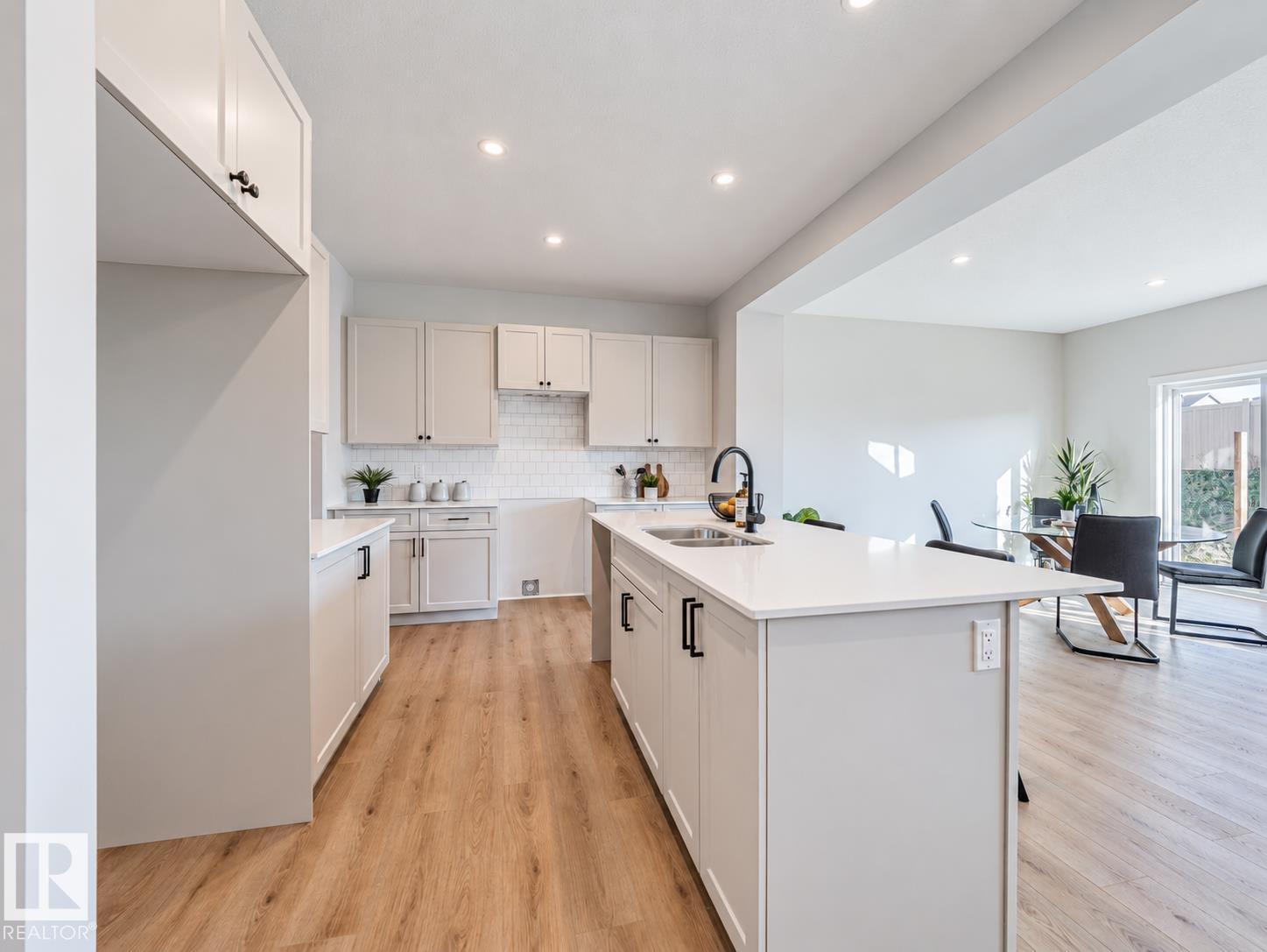 Photo 14 at 20727 24 Avenue NW, The Uplands, Edmonton