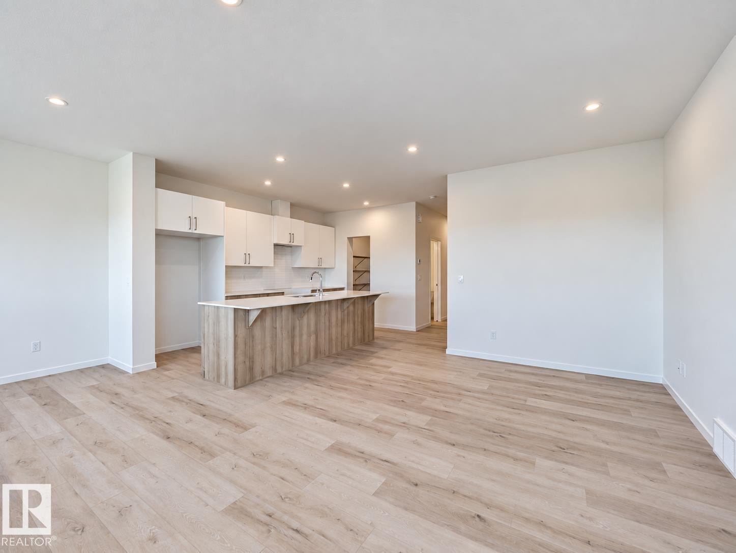 Photo 22 at 19511 30 Avenue NW, The Uplands, Edmonton