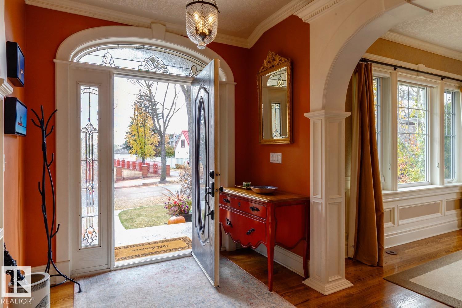 6306 111 Avenue NW, Highlands, Edmonton