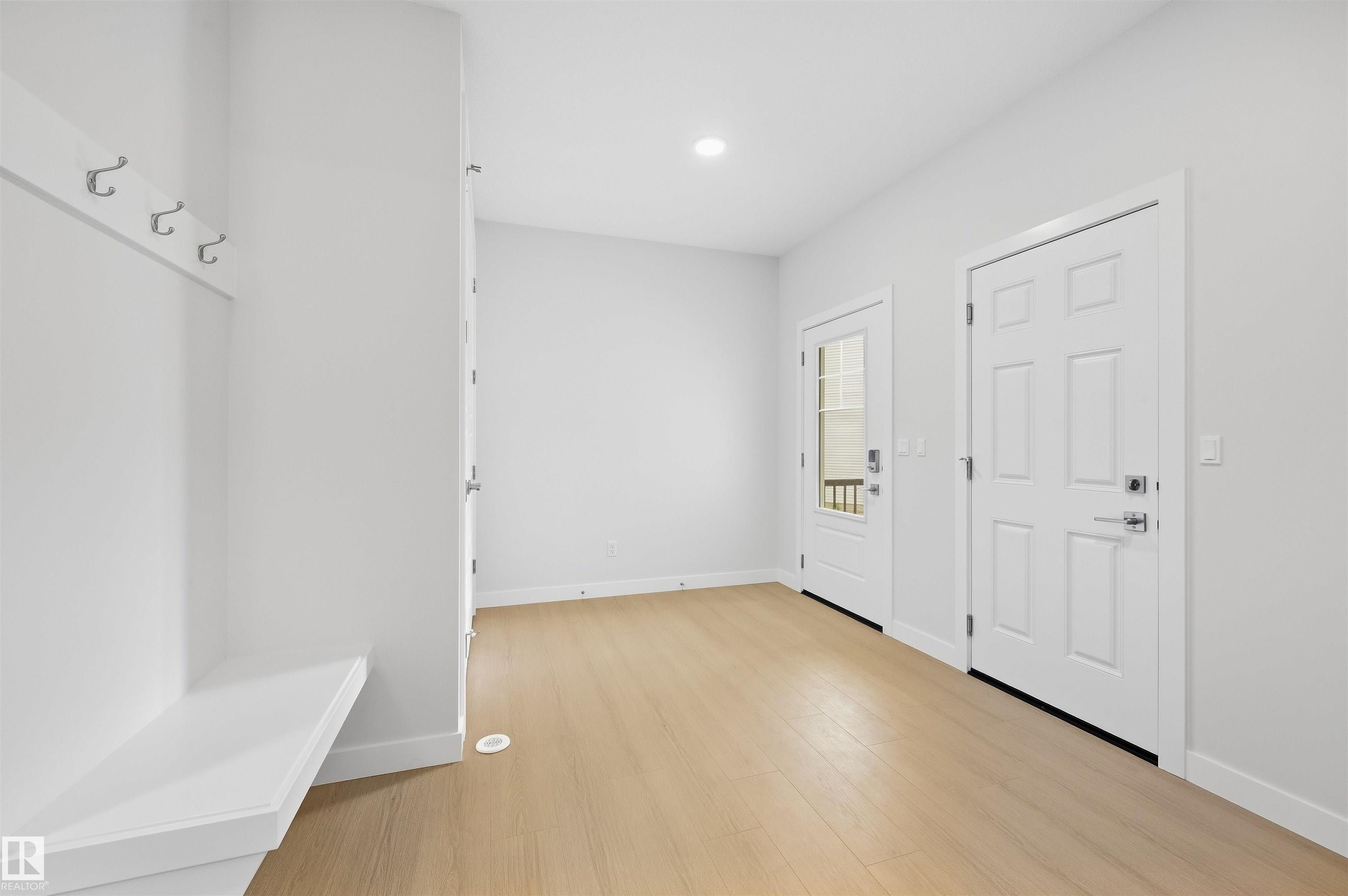 19004 20 Avenue NW, River's Edge, Edmonton