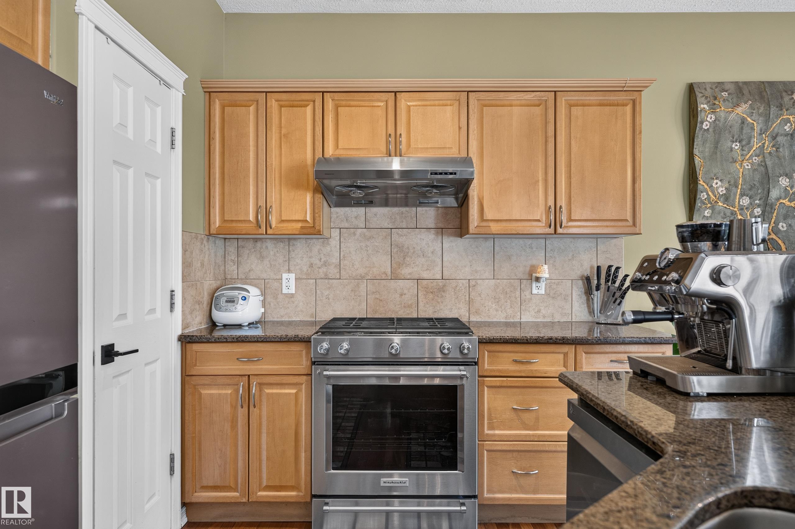 Photo 14 at 20435 56 Avenue NW, The Hamptons, Edmonton