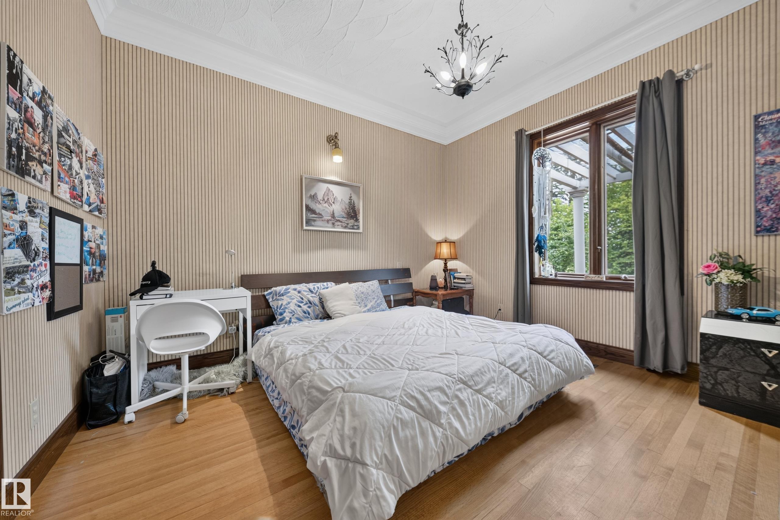 https://zimg.paragon.ice.com/ParagonImages/Property/PM/RAE/225423364/21/0/0/f301cf85cf404a541e8d5808241542db/1/ed93fd21b60e3d36f66a9d1109638d68/225423364-dba048cd-02af-4395-974f-de5ac781f3a5.JPG