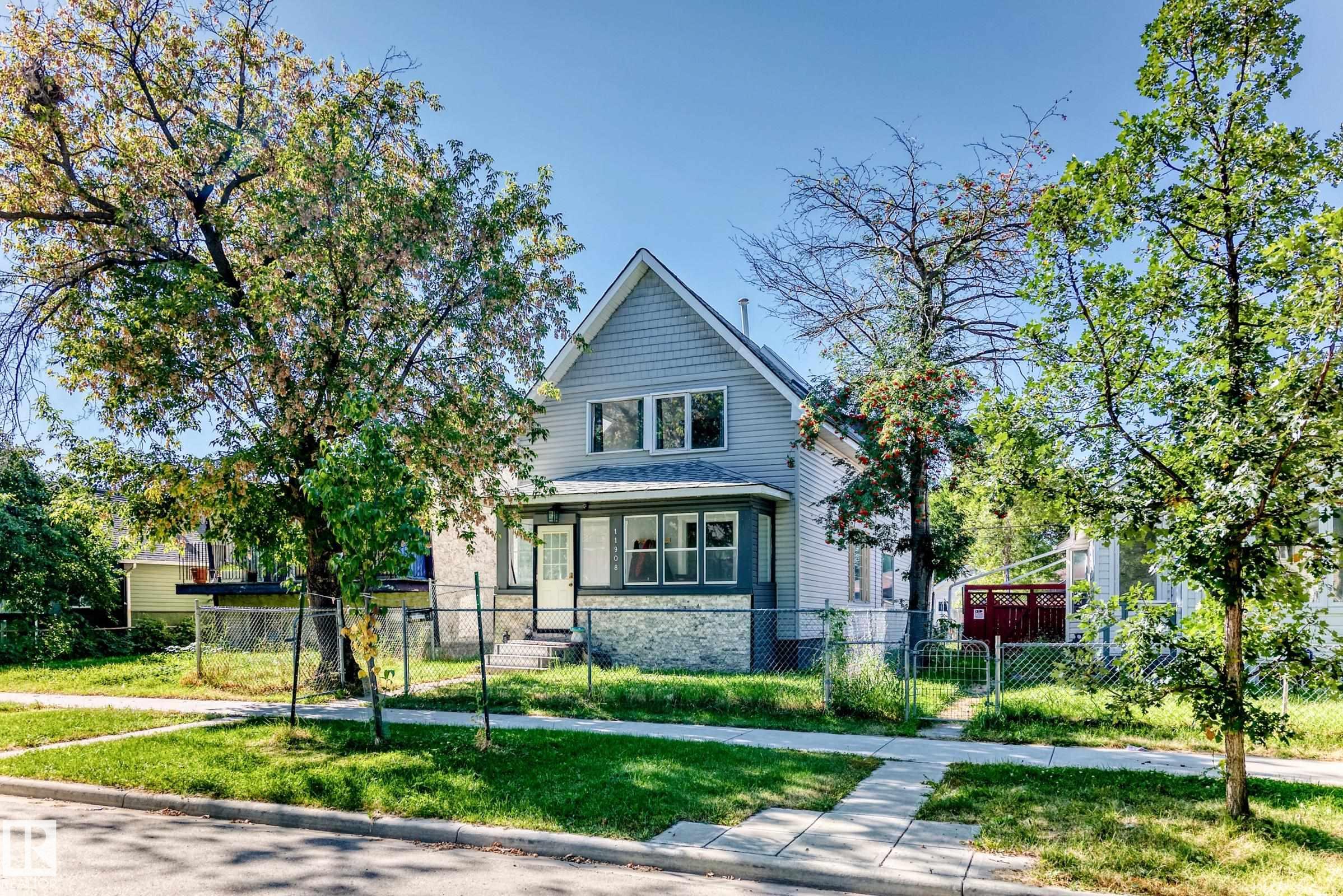 Picture for 11908 77 ST NW
