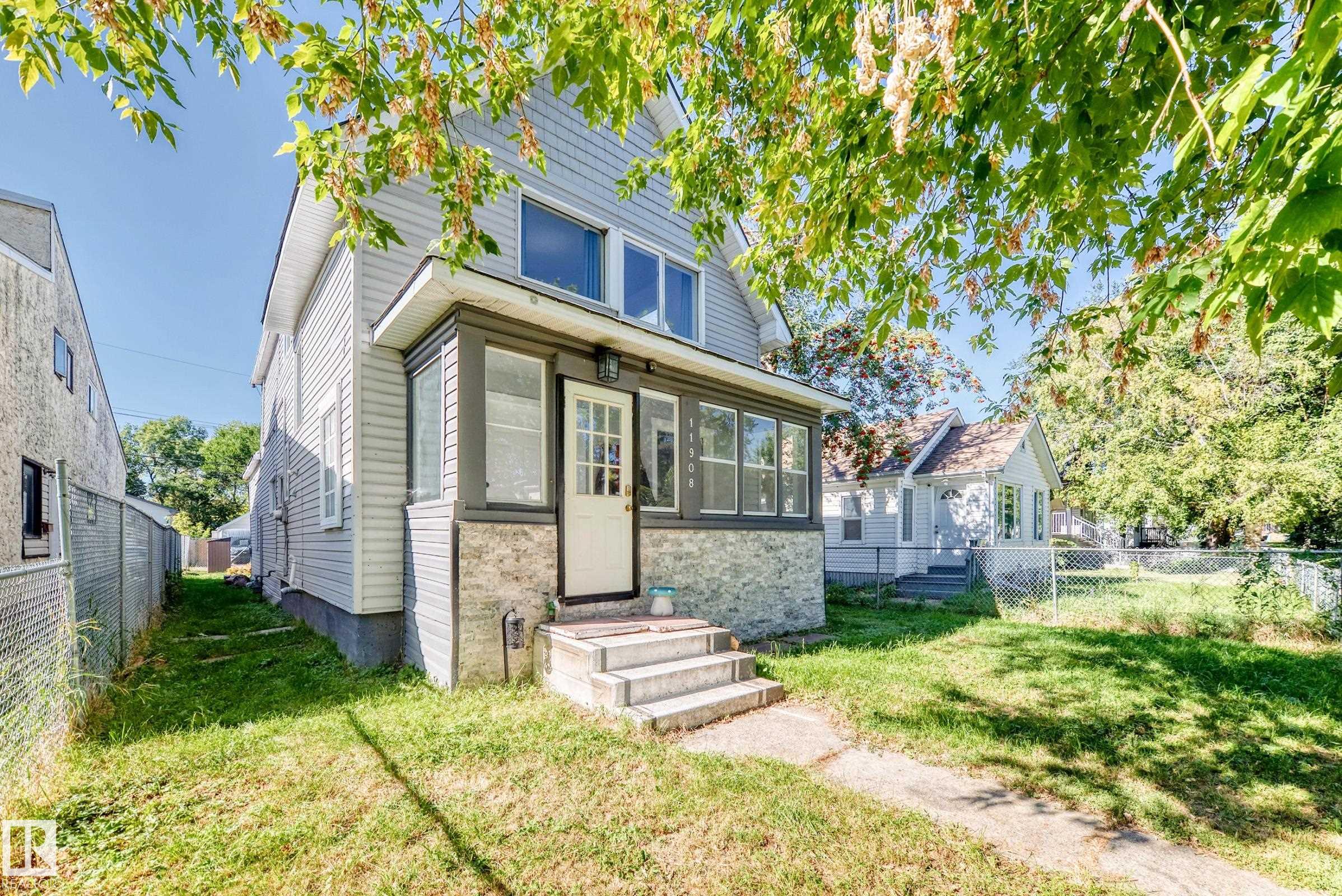 Picture for 11908 77 ST NW
