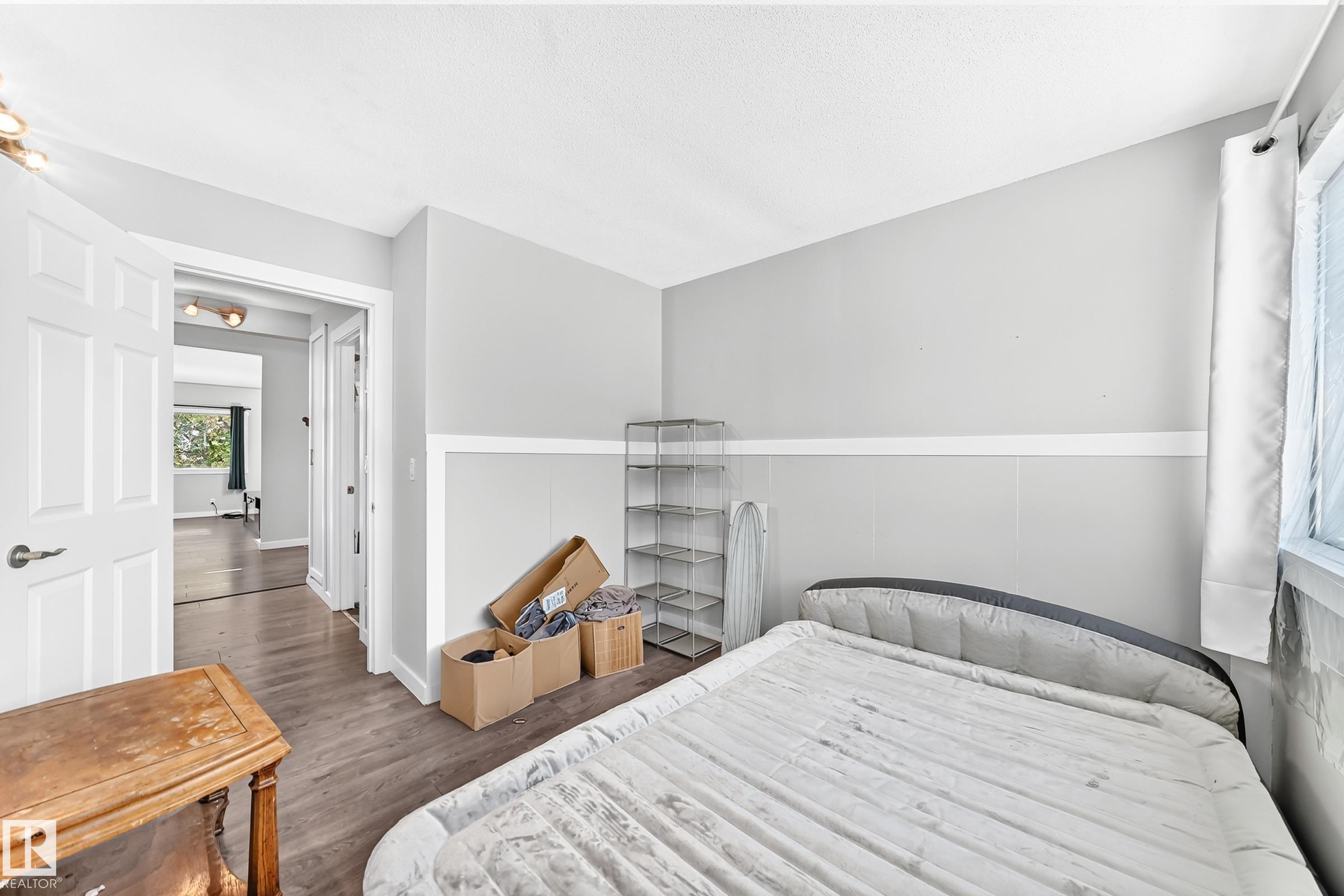 https://zimg.paragon.ice.com/ParagonImages/Property/PM/RAE/225423384/29/0/0/4eeb2c037ccac428e3e4beddedd40e17/1/55b03bf71892dc080e0d1937c063689d/225423384-0bad8b2f-c333-4efc-972f-b1bbd747bf81.JPG