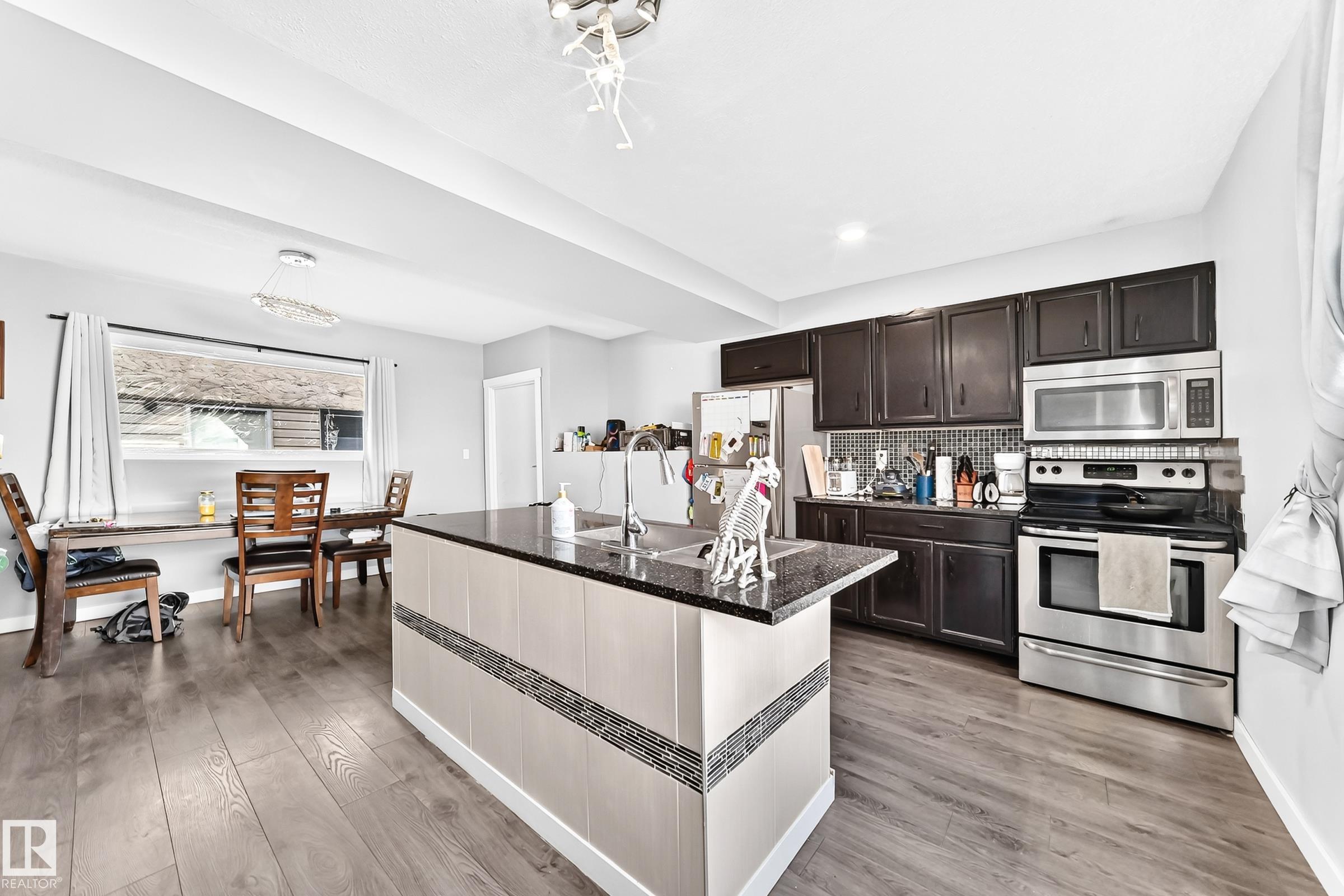 Picture for 11908 77 ST NW