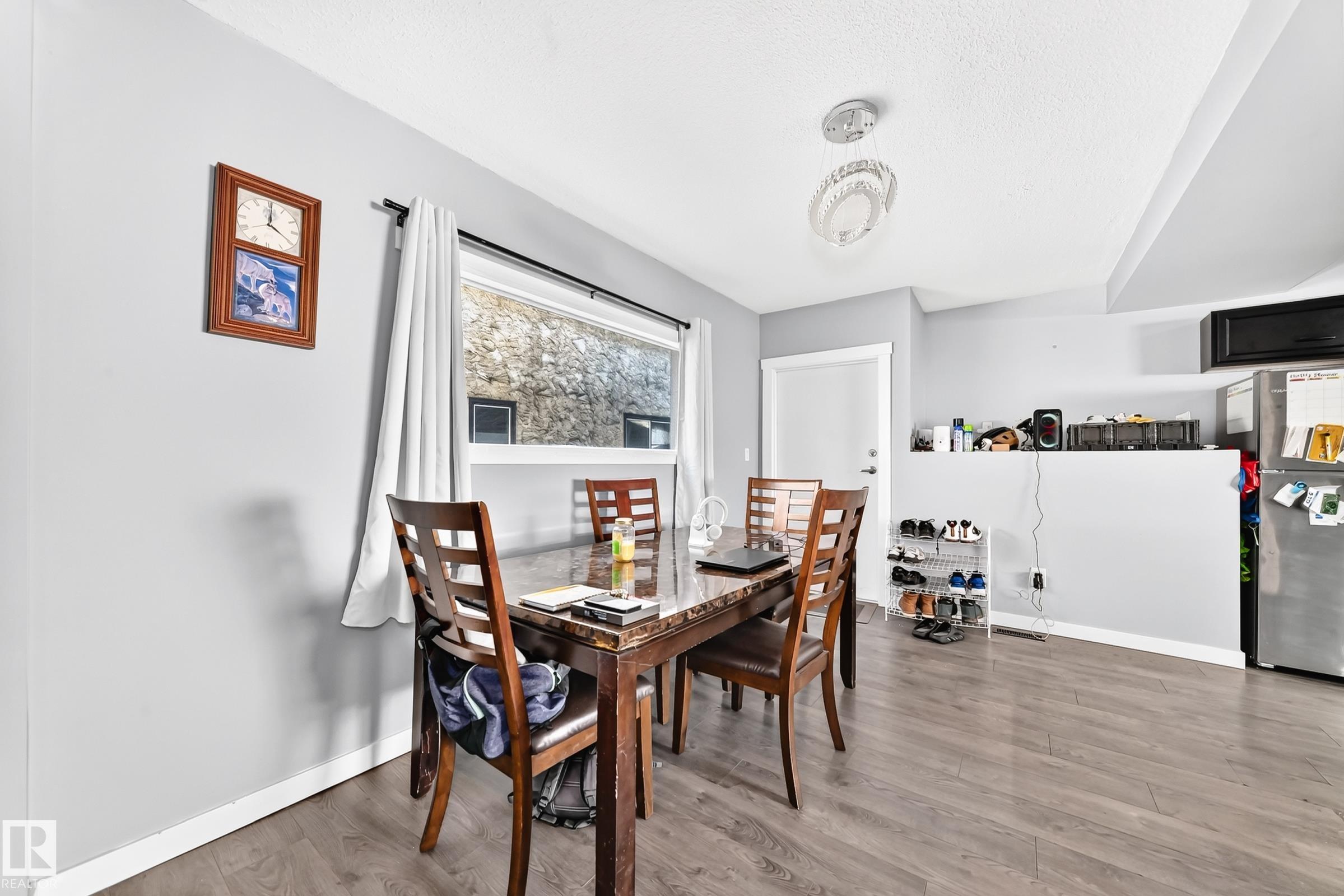 https://zimg.paragon.ice.com/ParagonImages/Property/PM/RAE/225423384/8/0/0/eacb09e54e6344c6b6155c5af0906f77/1/55b03bf71892dc080e0d1937c063689d/225423384-24d61fcf-0da8-4940-a0de-498dd41e8daa.JPG