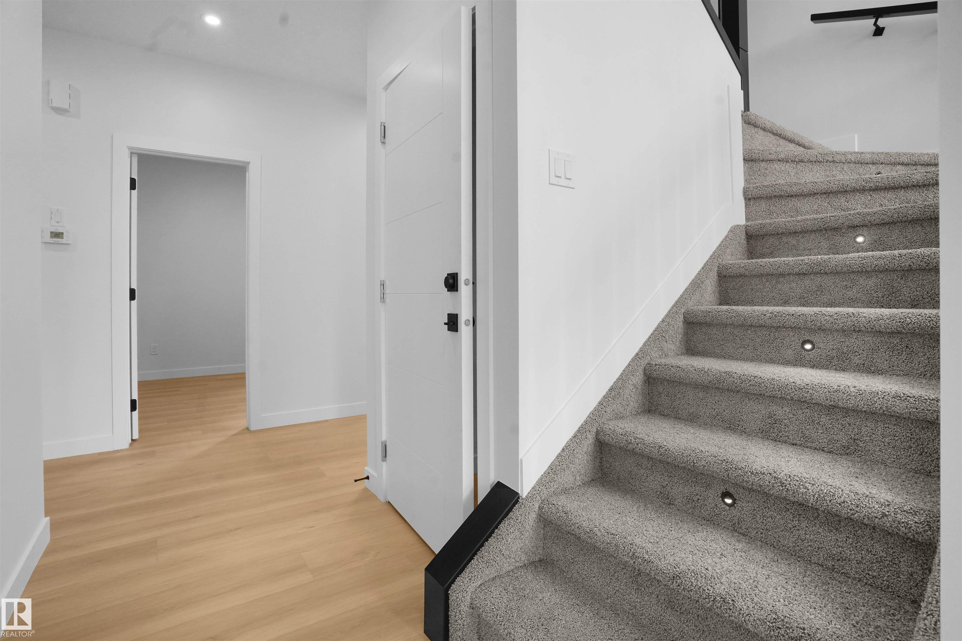 Photo 8 at 987 Elderberry Landing NW, Edgemont, Edmonton