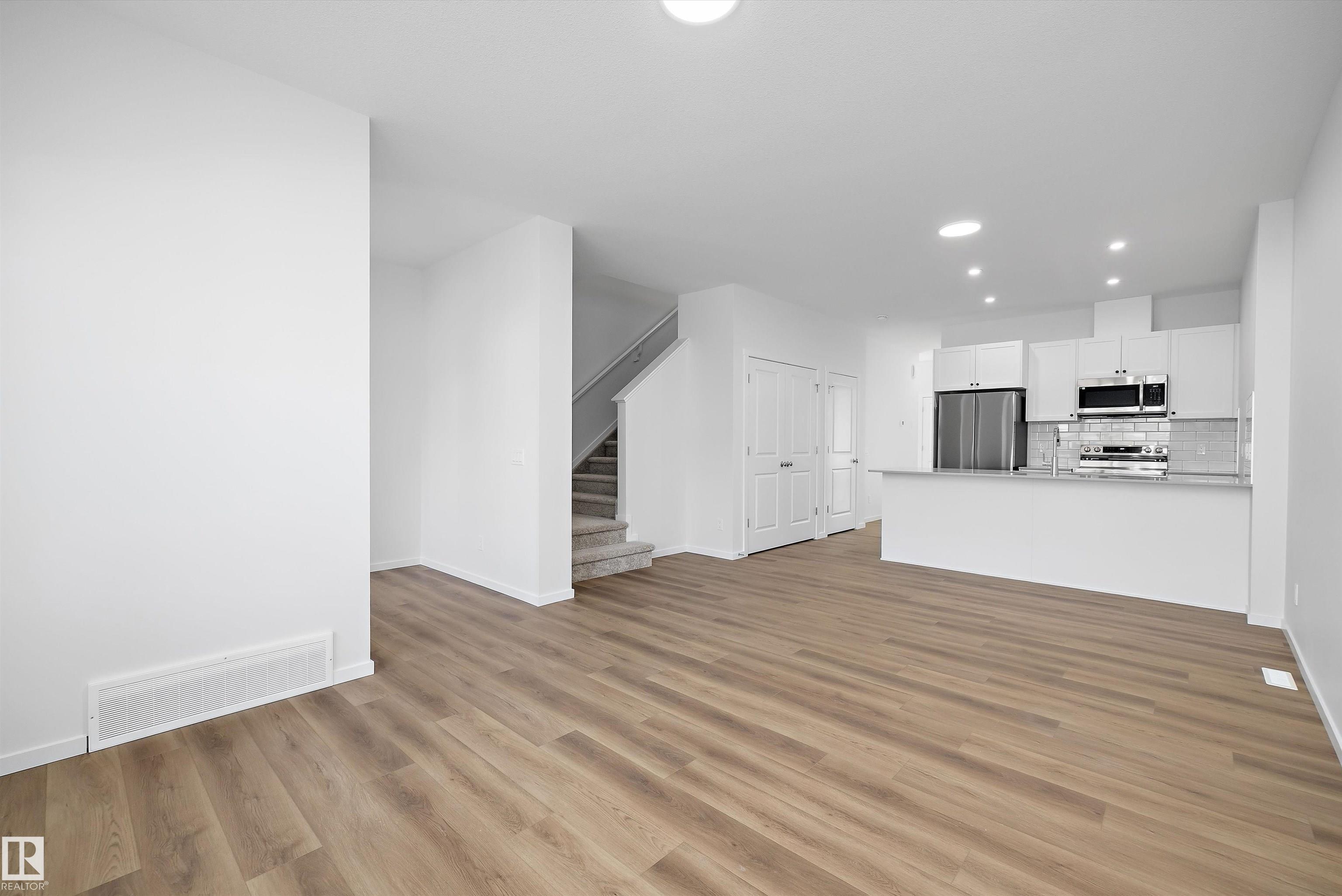 Photo 8 at 9103 Elves Loop NW, Edgemont, Edmonton