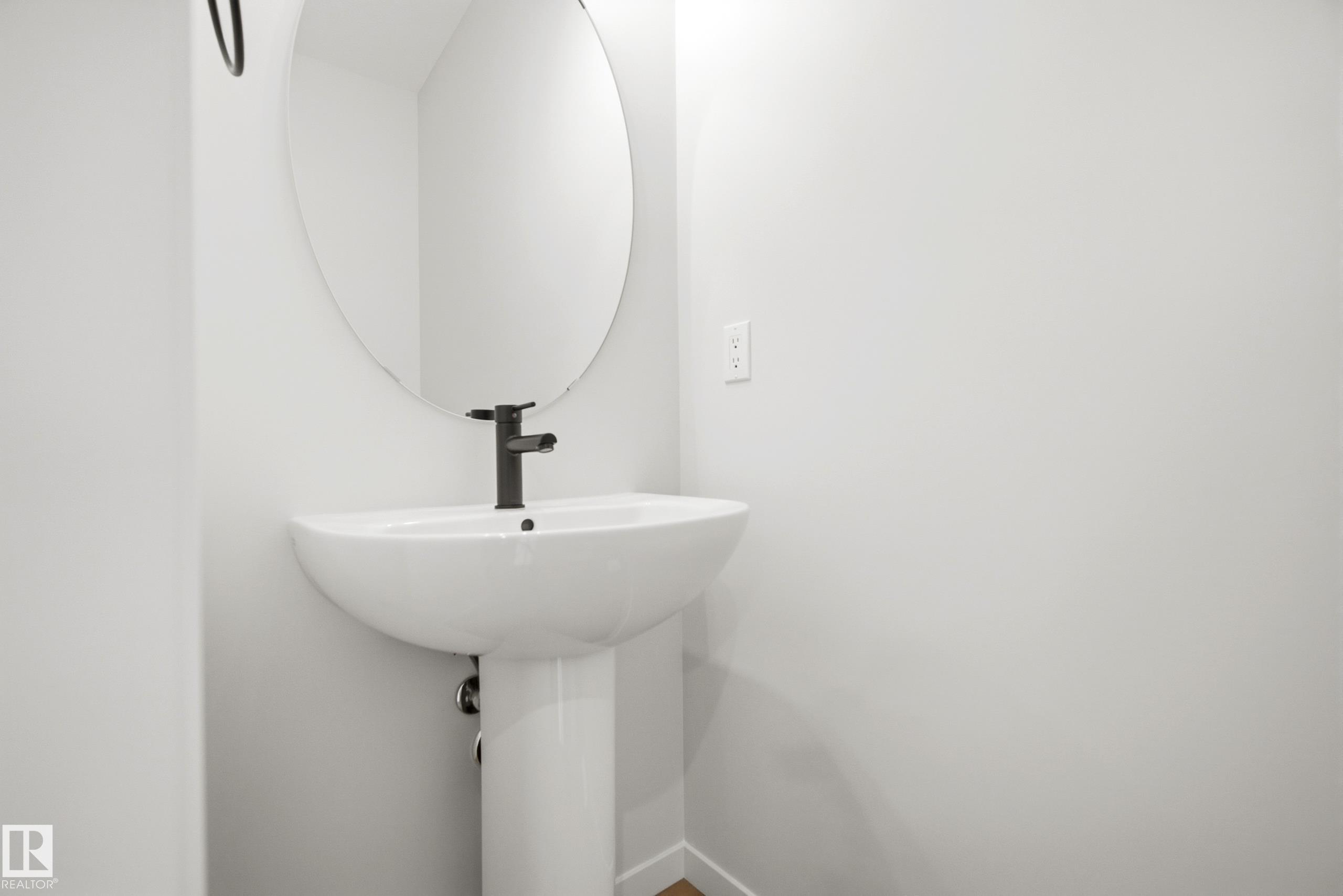Photo 6 at 2226 194a Street NW, River's Edge, Edmonton