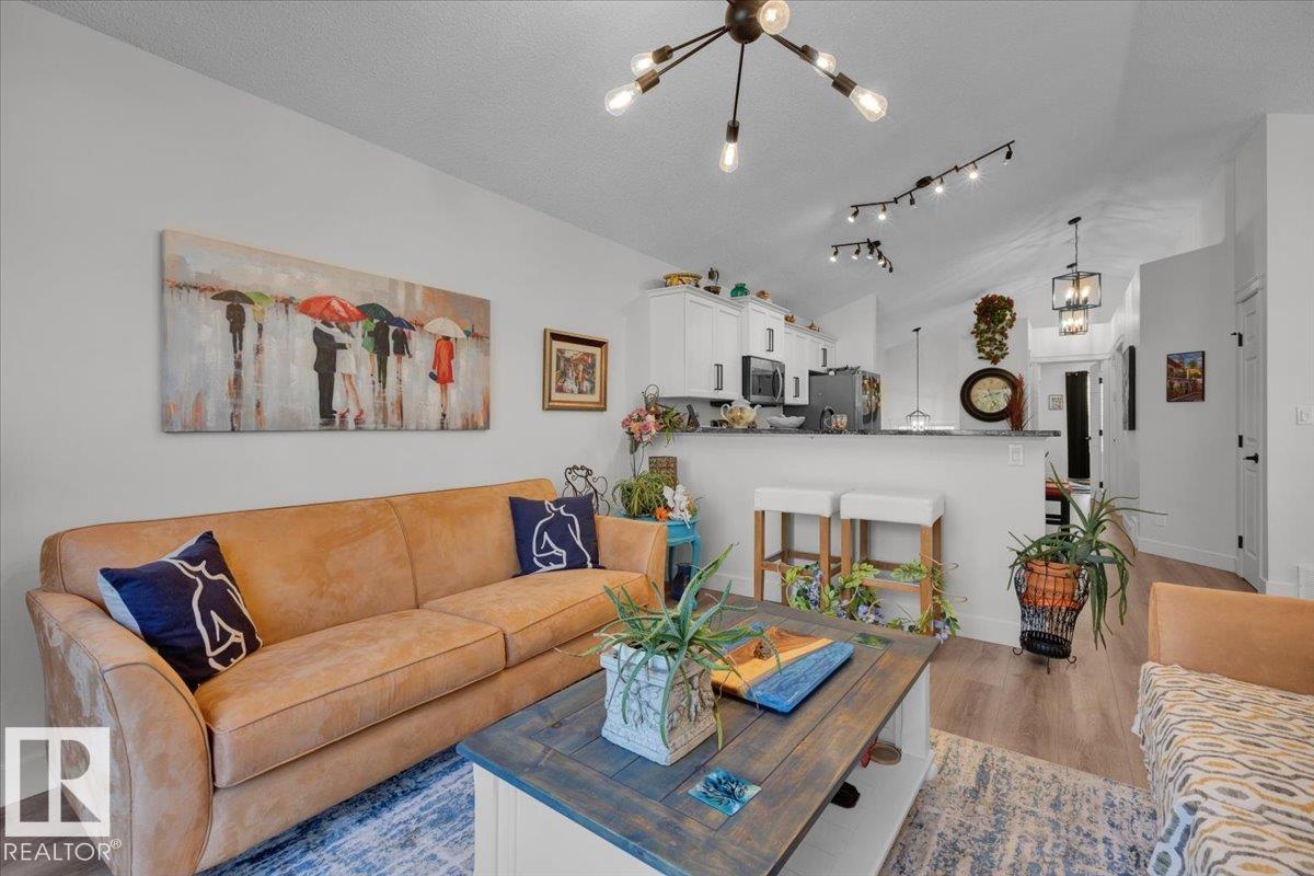 Picture for 7608 15 AV SW