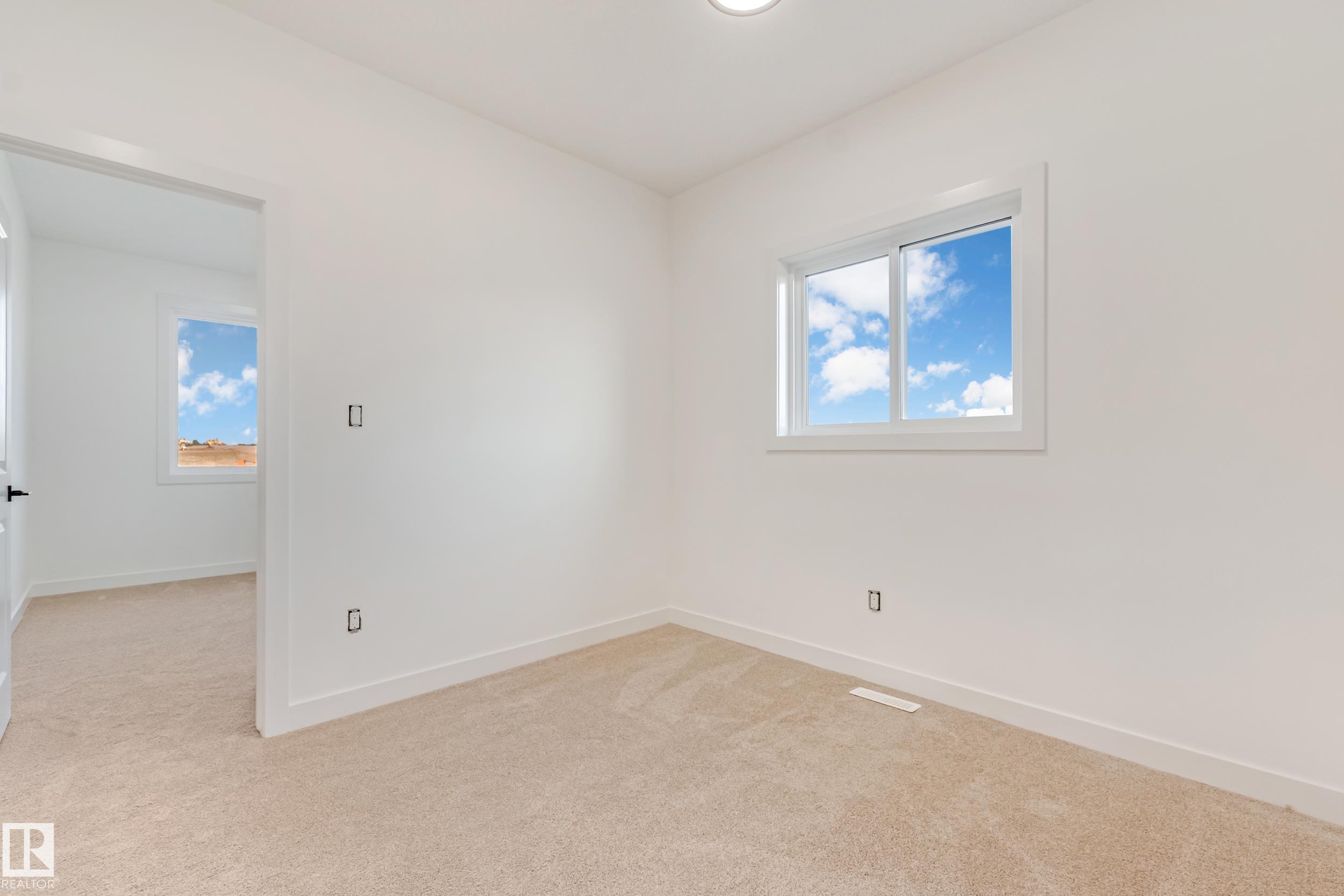 https://zimg.paragon.ice.com/ParagonImages/Property/PM/RAE/225423585/25/0/0/82b8c6e1421626870437b6cb1a7b44ae/1/85237072c2b18cba95dd384de0d7096d/225423585-94ada319-b5a8-46e9-9175-d448b50ea453.JPG