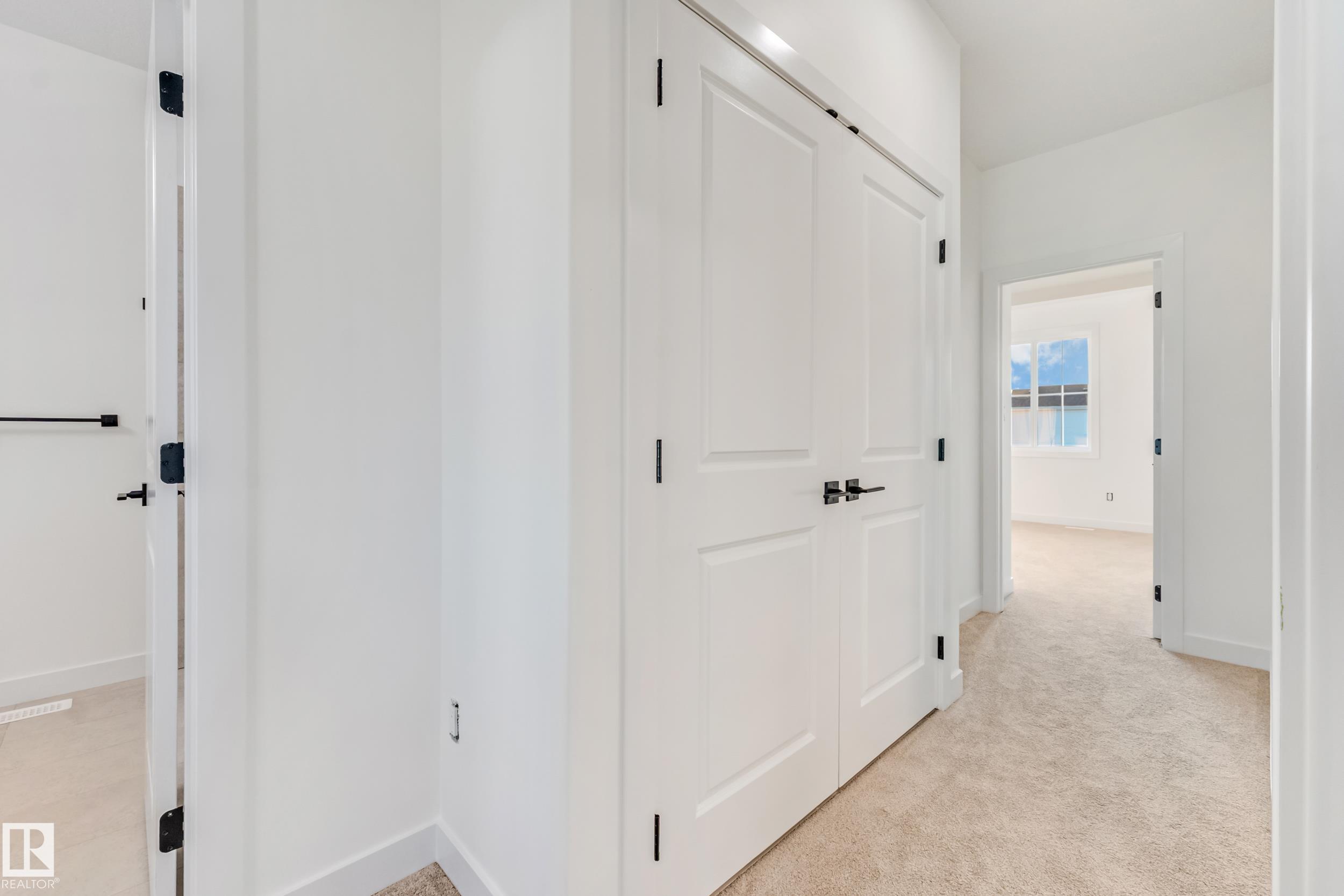 https://zimg.paragon.ice.com/ParagonImages/Property/PM/RAE/225423585/29/0/0/72c4f79c24f332359bbbb7a23d5944ad/1/85237072c2b18cba95dd384de0d7096d/225423585-fa9203d5-d9c5-445a-88e8-b046edcaf9f5.JPG