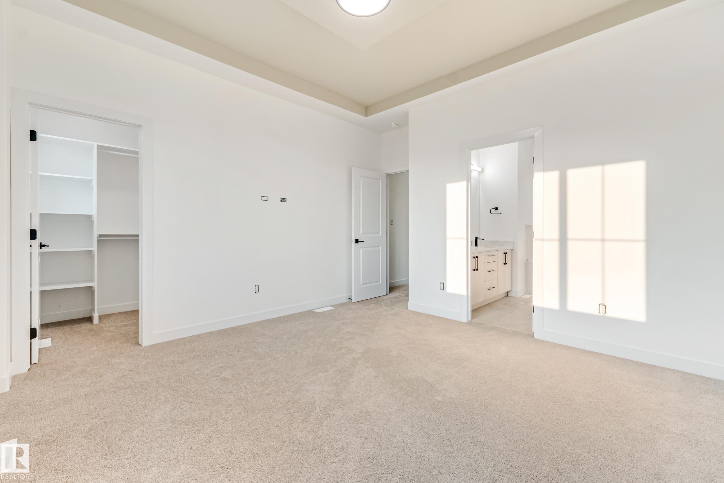 https://zimg.paragon.ice.com/ParagonImages/Property/PM/RAE/225423585/32/0/0/cf04c000585955f0075ba345dd97732b/1/85237072c2b18cba95dd384de0d7096d/225423585-3c6e08e1-21d0-40eb-810c-d728a3398b08.JPG