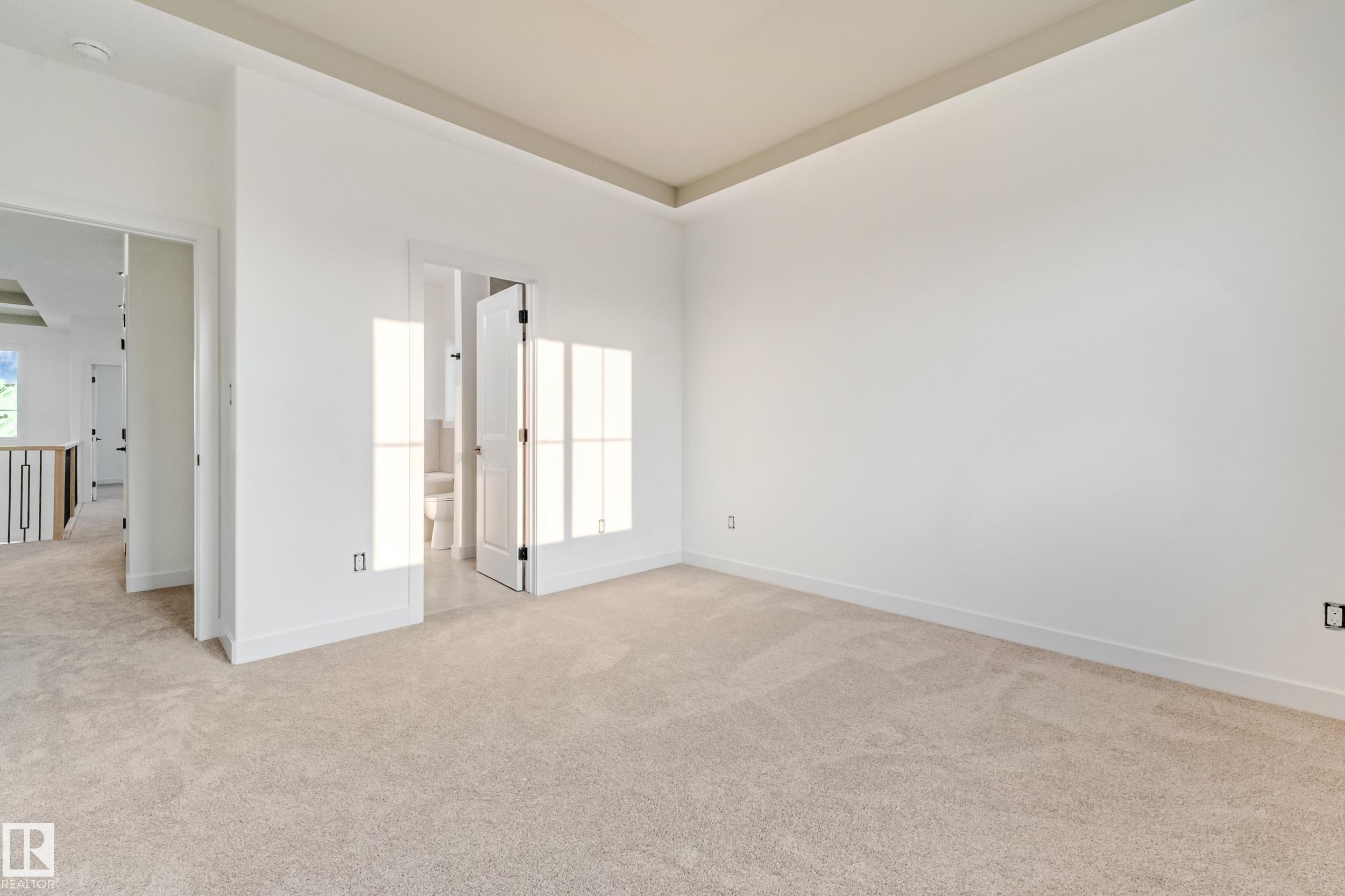 https://zimg.paragon.ice.com/ParagonImages/Property/PM/RAE/225423585/33/0/0/f9369945fa4597cb3f6cf8c90dcd34d0/1/85237072c2b18cba95dd384de0d7096d/225423585-315cf8c6-5fbe-442d-9b16-19e0db48e513.JPG