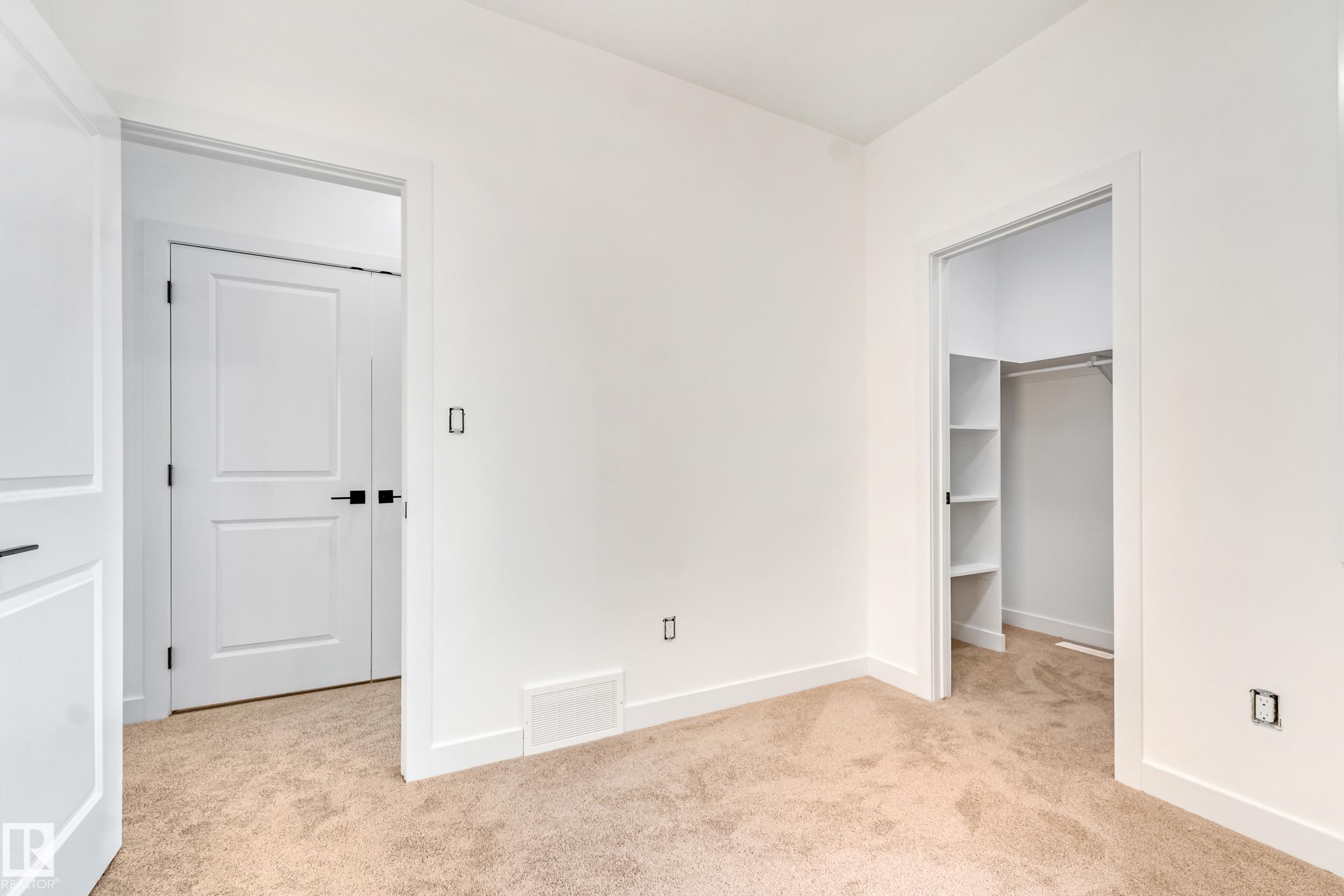 https://zimg.paragon.ice.com/ParagonImages/Property/PM/RAE/225423585/39/0/0/a4a620d1d75b65e85c4b94db097f7889/1/85237072c2b18cba95dd384de0d7096d/225423585-5cf06938-a9e0-462c-9272-d1cb69b35f79.JPG