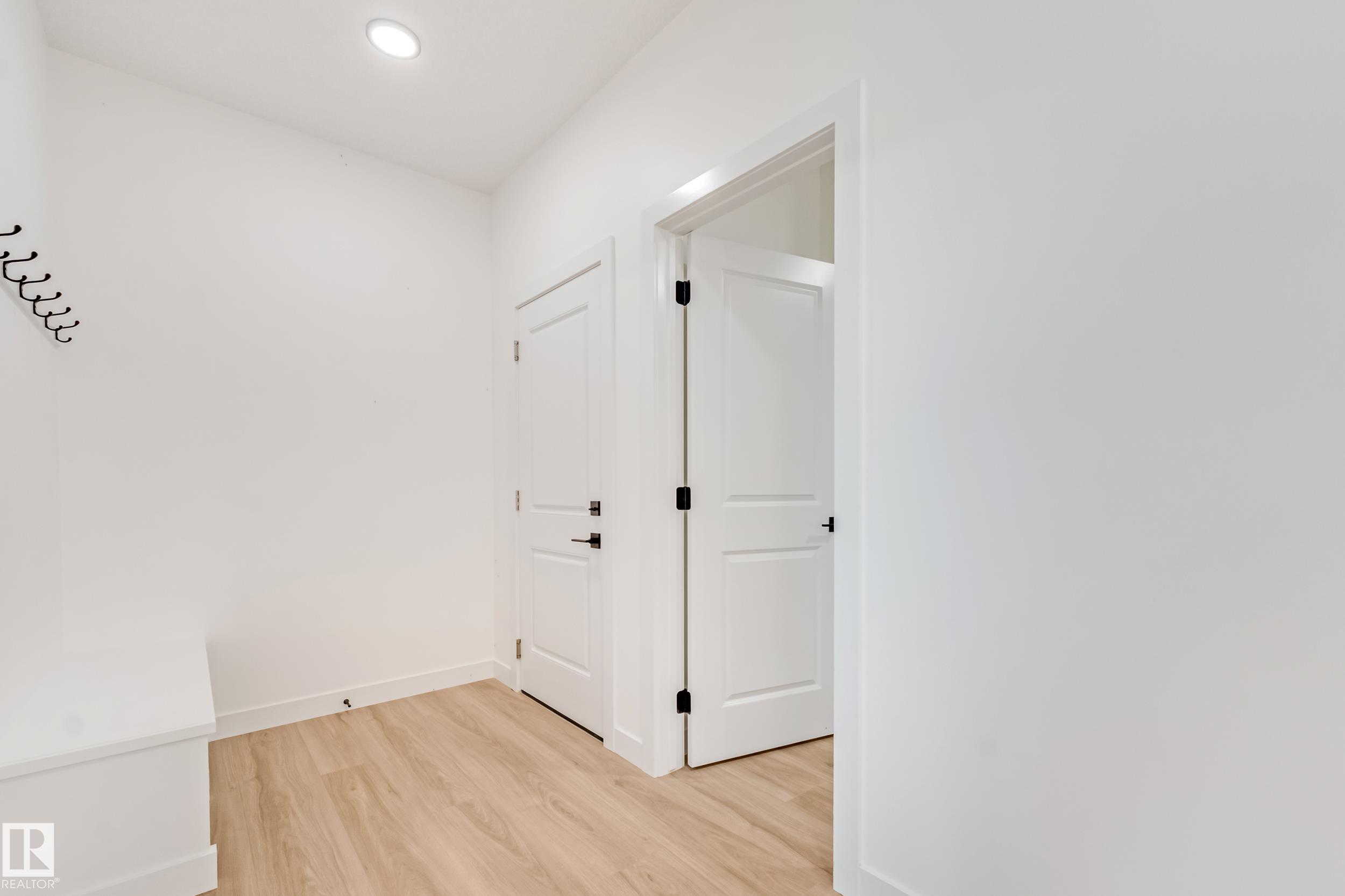 https://zimg.paragon.ice.com/ParagonImages/Property/PM/RAE/225423585/6/0/0/6412d0c919f1210b35c37f655acad28a/1/85237072c2b18cba95dd384de0d7096d/225423585-3d98e8a6-0d79-42af-a87c-31d948bf58d5.JPG