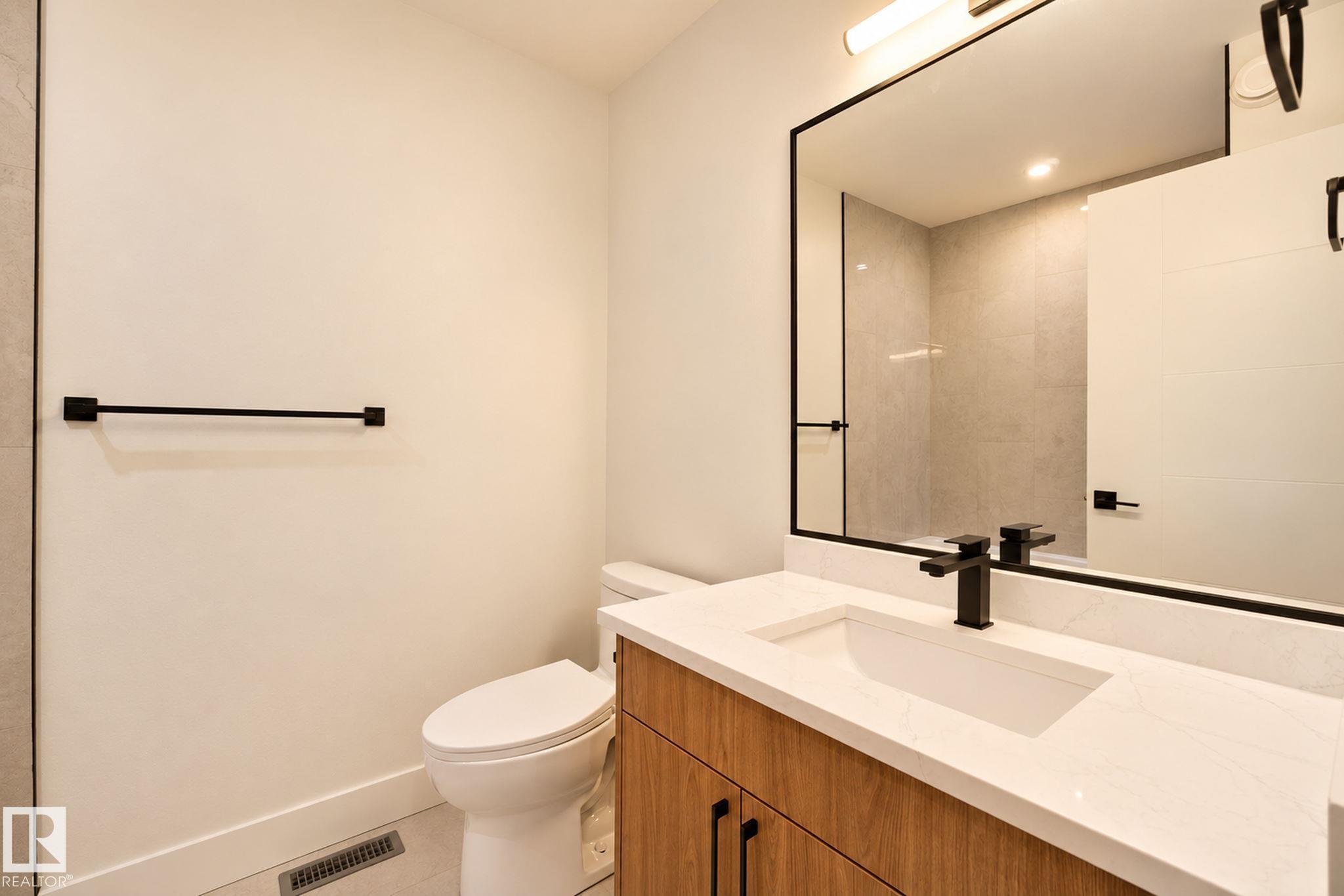Photo 34 at 11320 91 Street NW, Alberta Avenue, Edmonton