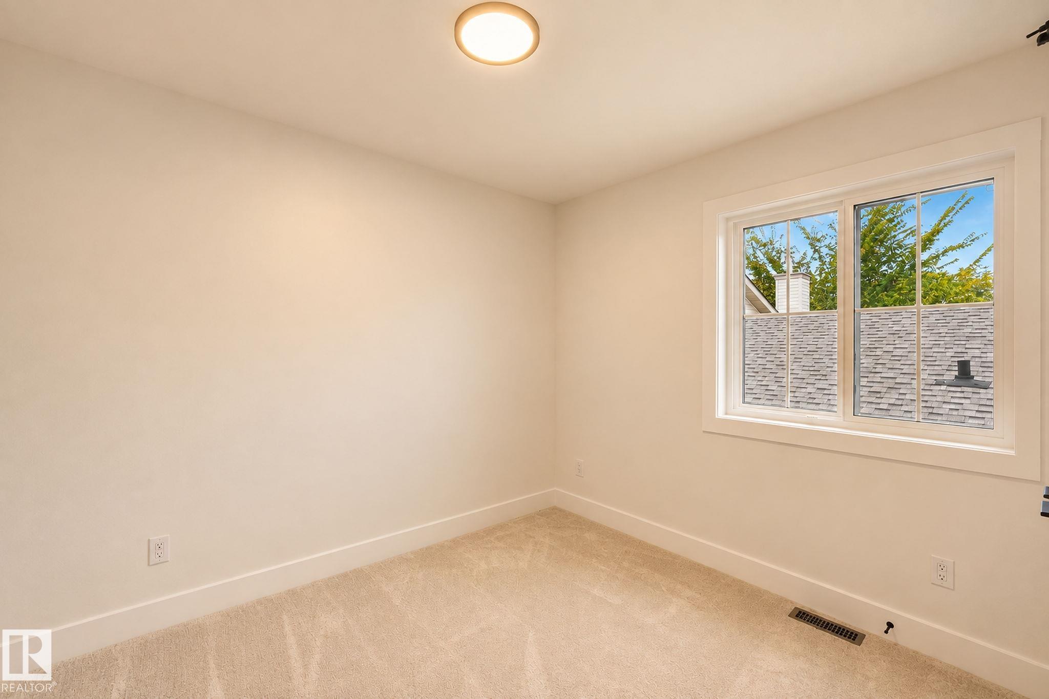 Photo 36 at 11320 91 Street NW, Alberta Avenue, Edmonton