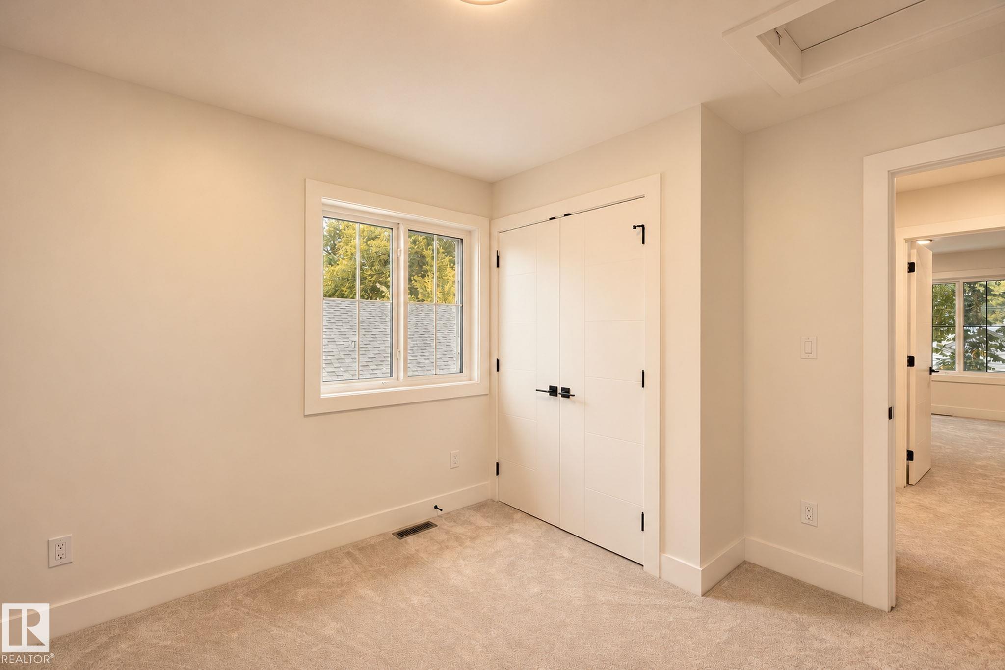 Photo 37 at 11320 91 Street NW, Alberta Avenue, Edmonton