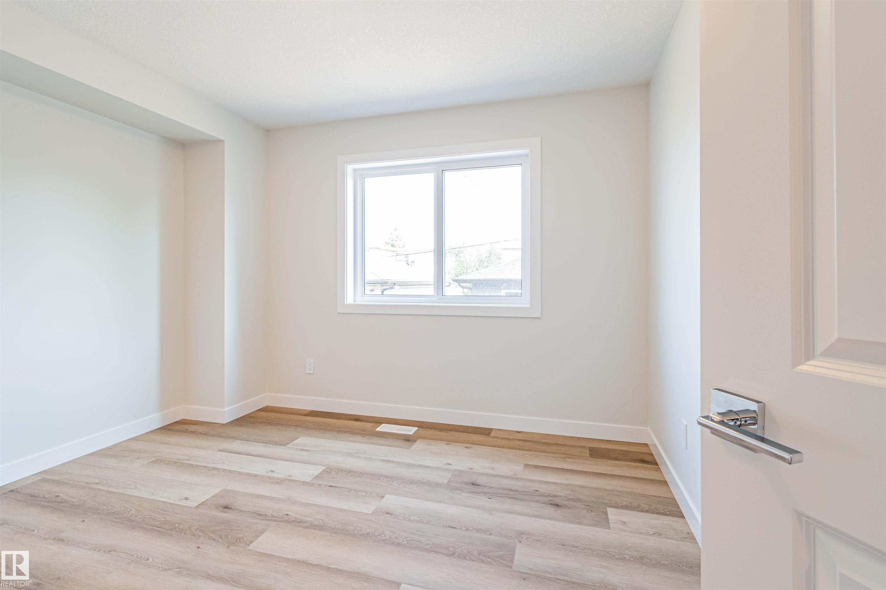 Photo 17 at 12117 85 Street NW, Eastwood, Edmonton