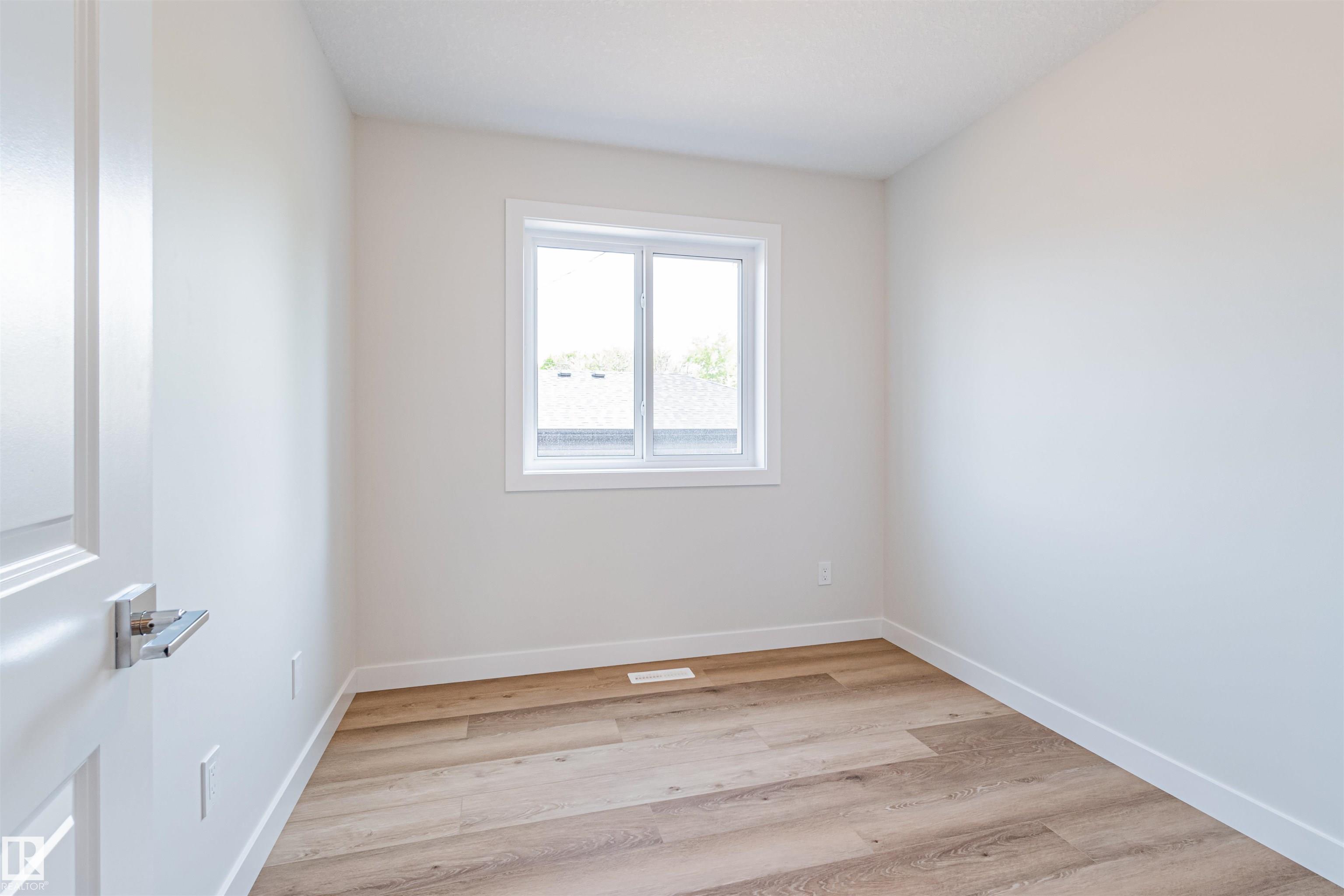 Photo 21 at 12117 85 Street NW, Eastwood, Edmonton