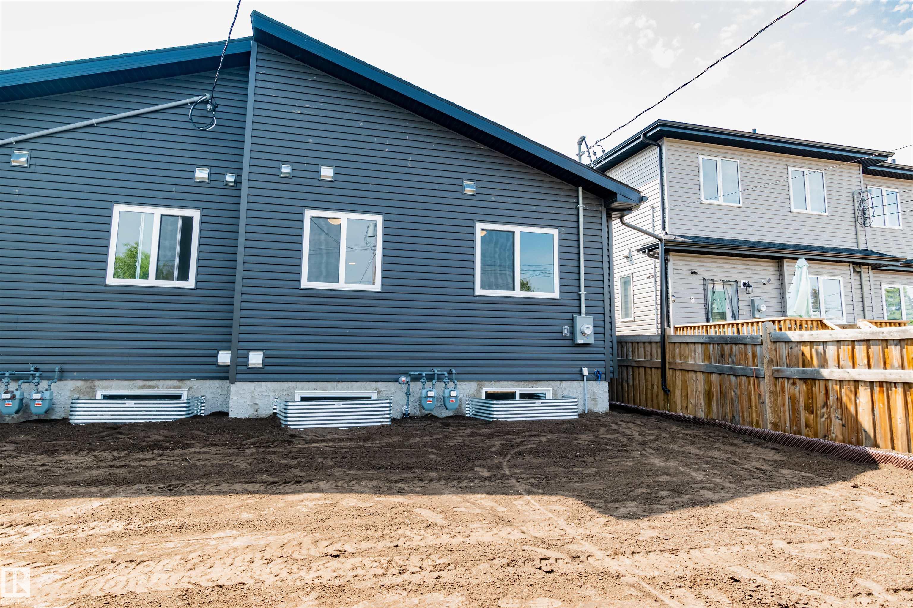 Photo 38 at 12117 85 Street NW, Eastwood, Edmonton