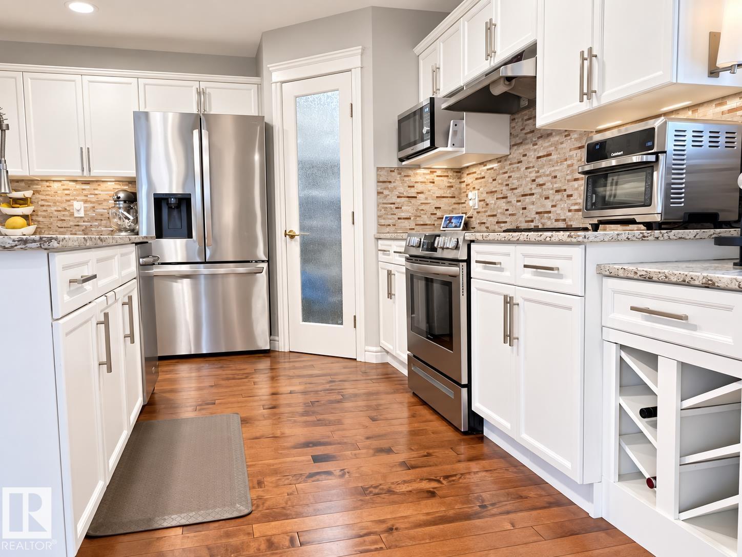 https://zimg.paragon.ice.com/ParagonImages/Property/PM/RAE/225423635/7/0/0/54fc9a4a8c857c6ba0db91936431841b/1/20478d4b0edb249c8610e1be972c81e8/225423635-85ec0b56-2d5e-4b7a-acc2-294eafb5a5e9.JPG