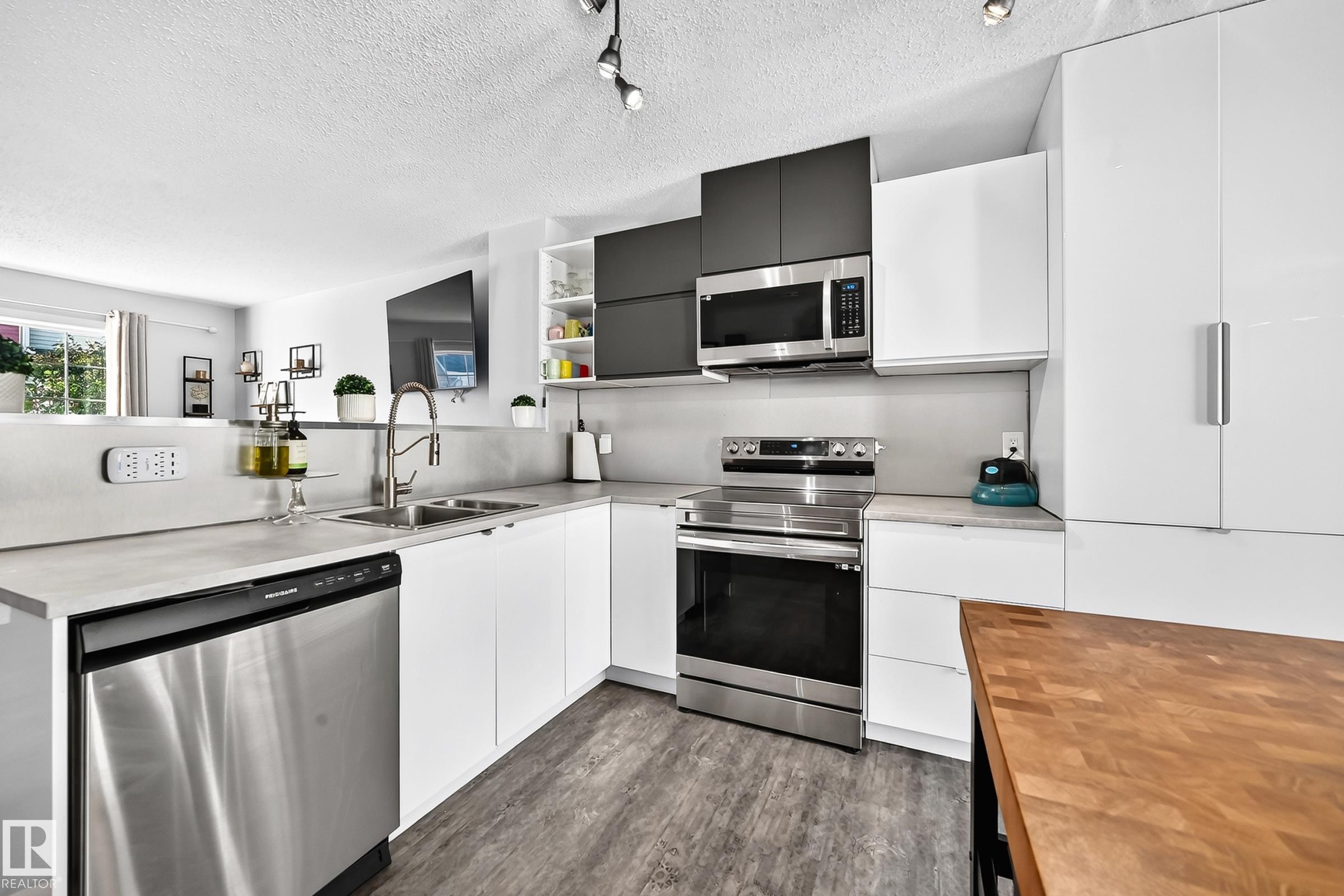 Photo 10 at 146 - 5604 199 Street NW, The Hamptons, Edmonton