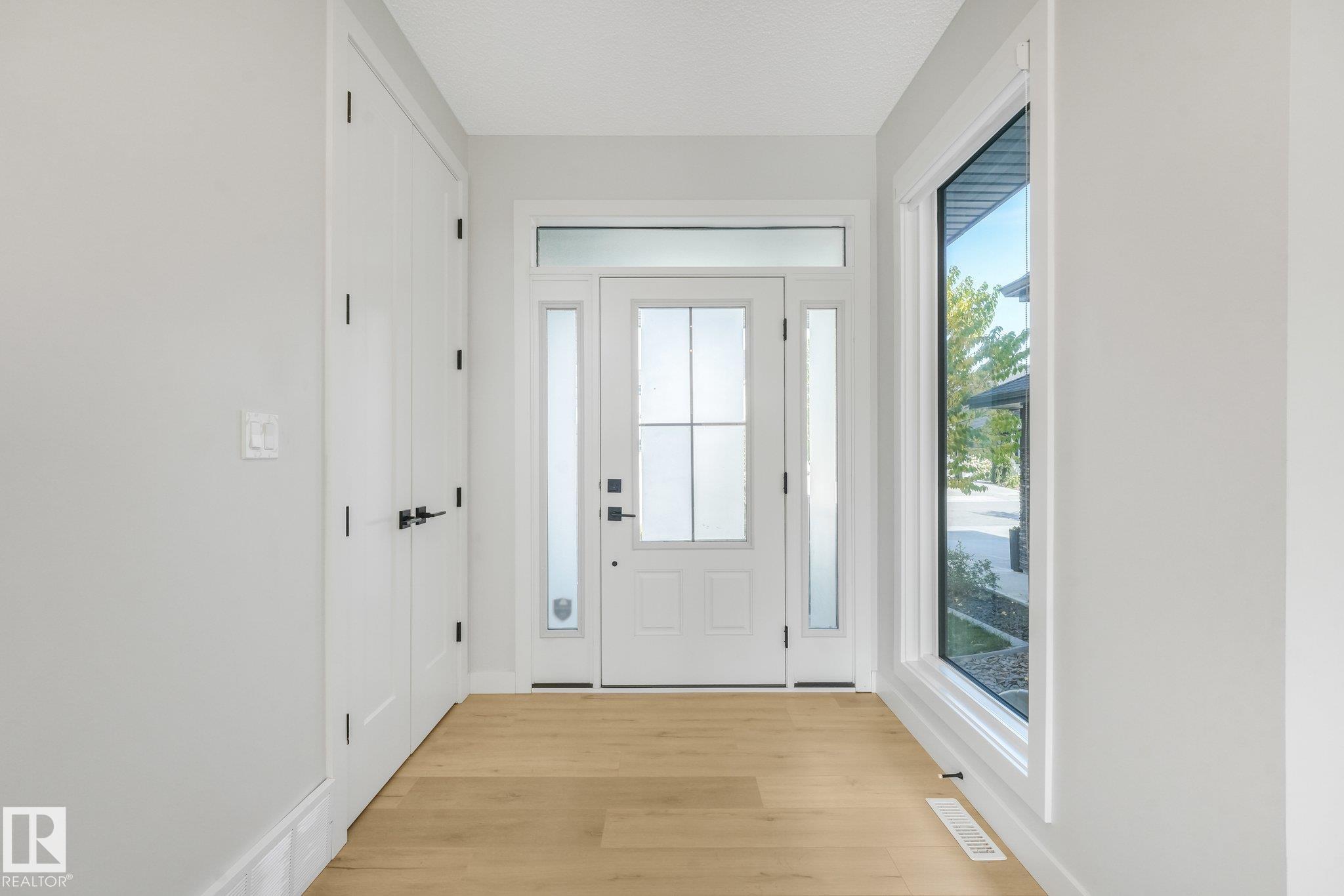 417 Edgemont Road NW, Edgemont, Edmonton
