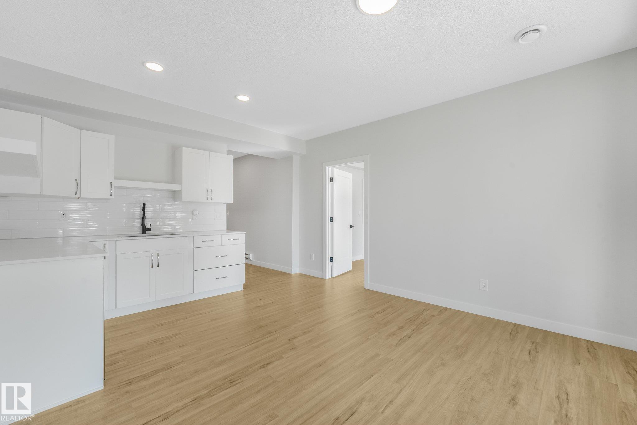 Photo 33 at 417 Edgemont Road NW, Edgemont, Edmonton