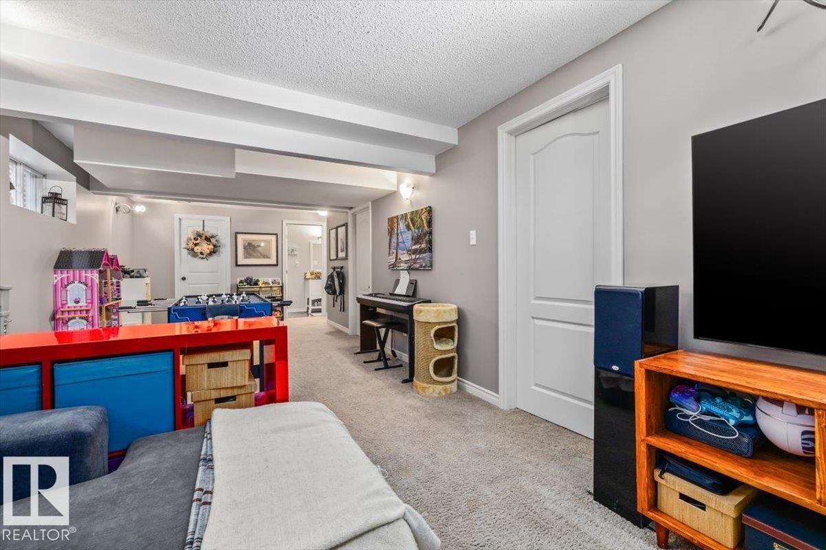 https://zimg.paragon.ice.com/ParagonImages/Property/PM/RAE/225423788/34/0/0/6f64a36782cab28eb9a164dcd7baf84c/1/2797dad0c73e9c4eb263ed2772f9b1a9/225423788-eec61a63-def7-4ca5-8b91-404f97dc9d39.JPG