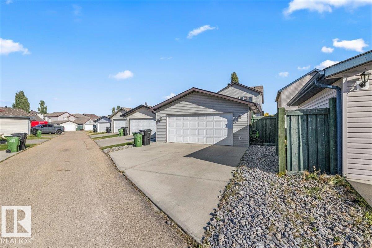 https://zimg.paragon.ice.com/ParagonImages/Property/PM/RAE/225423788/42/0/0/613eedf35c3a599535d037f0cc8b7aa0/1/2797dad0c73e9c4eb263ed2772f9b1a9/225423788-7e6f6913-3e78-4419-8a29-433c84442115.JPG