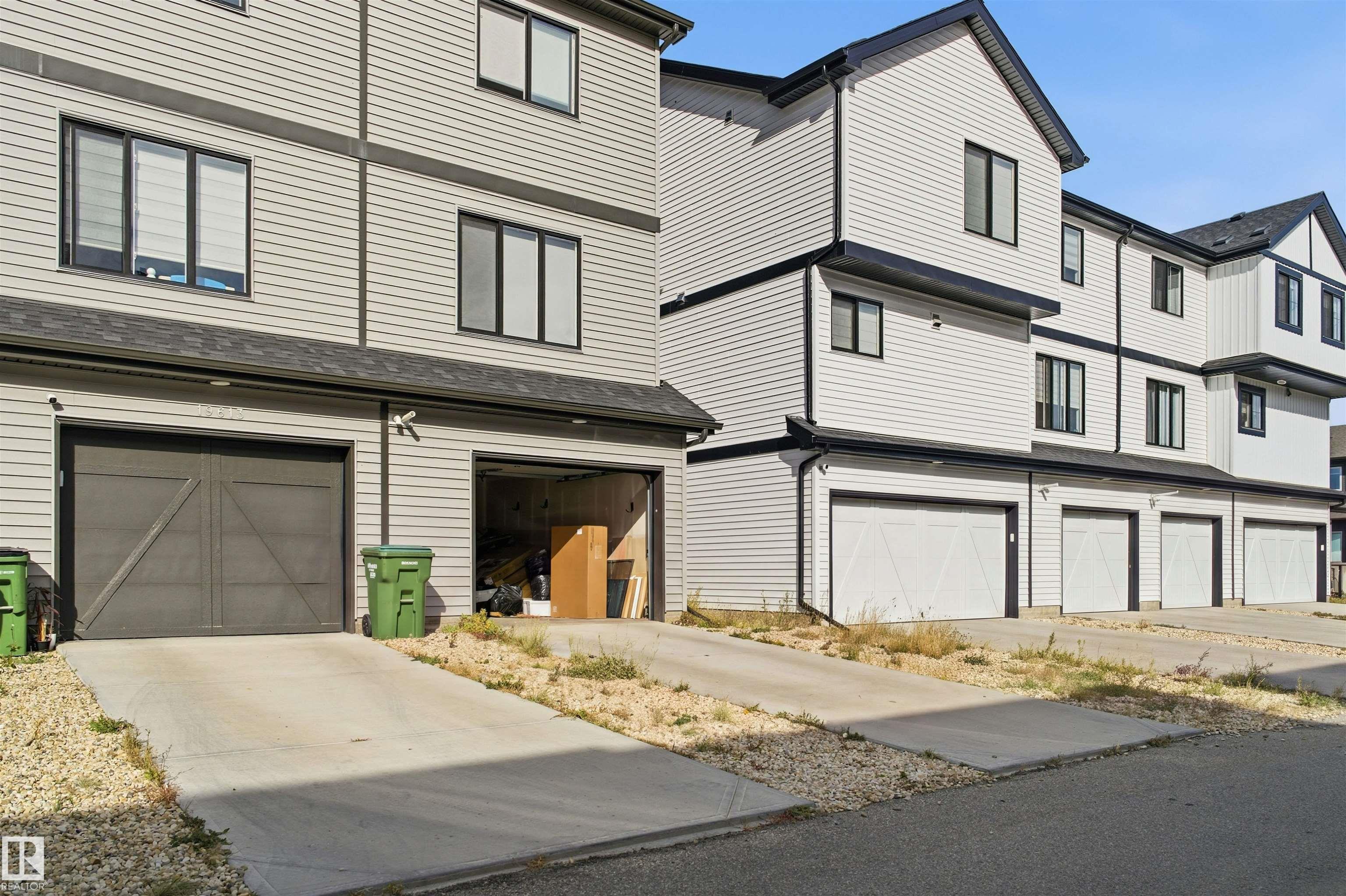 19611 28 Avenue NW, The Uplands, Edmonton