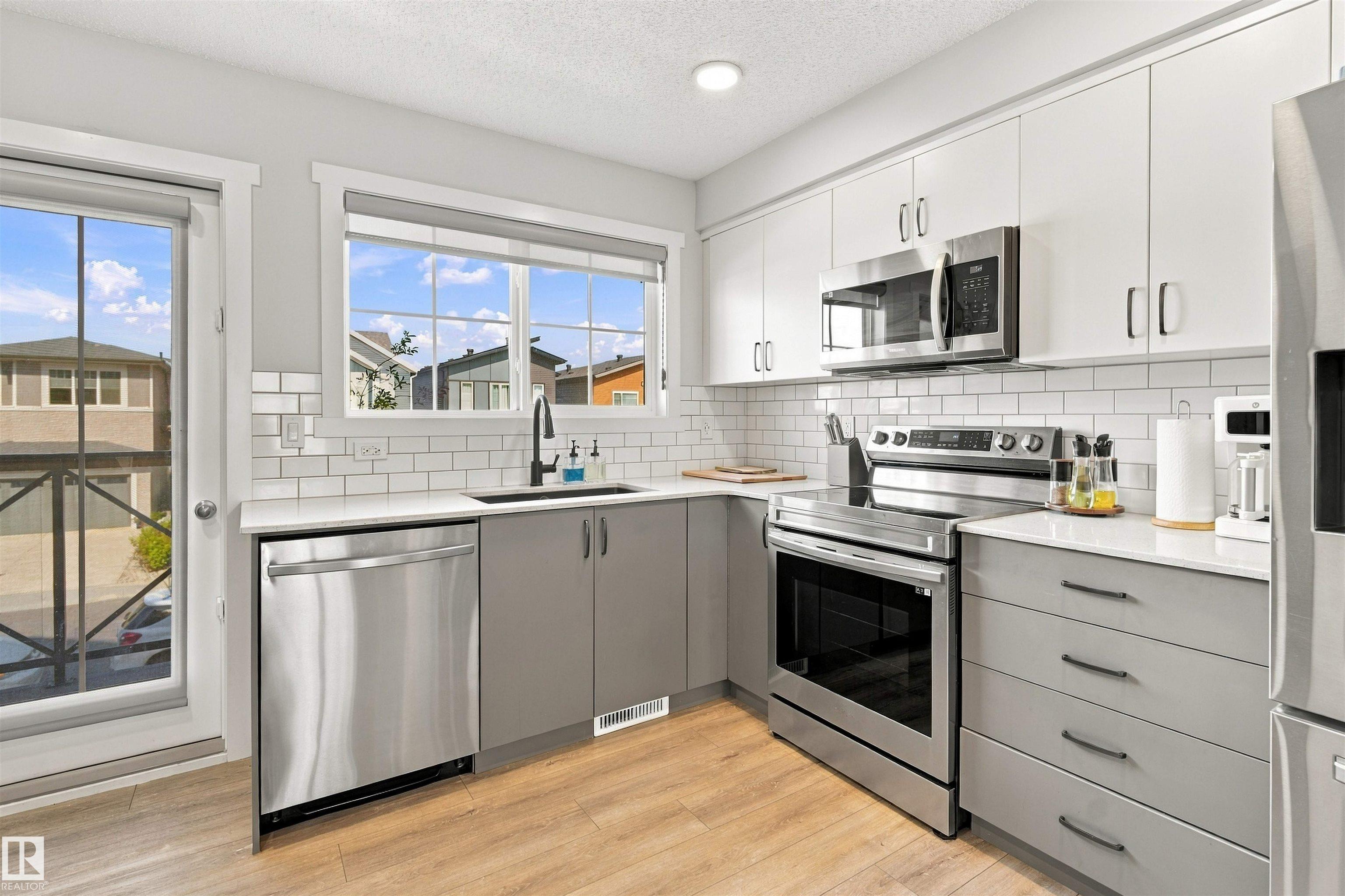 Photo 12 at 19611 28 Avenue NW, The Uplands, Edmonton
