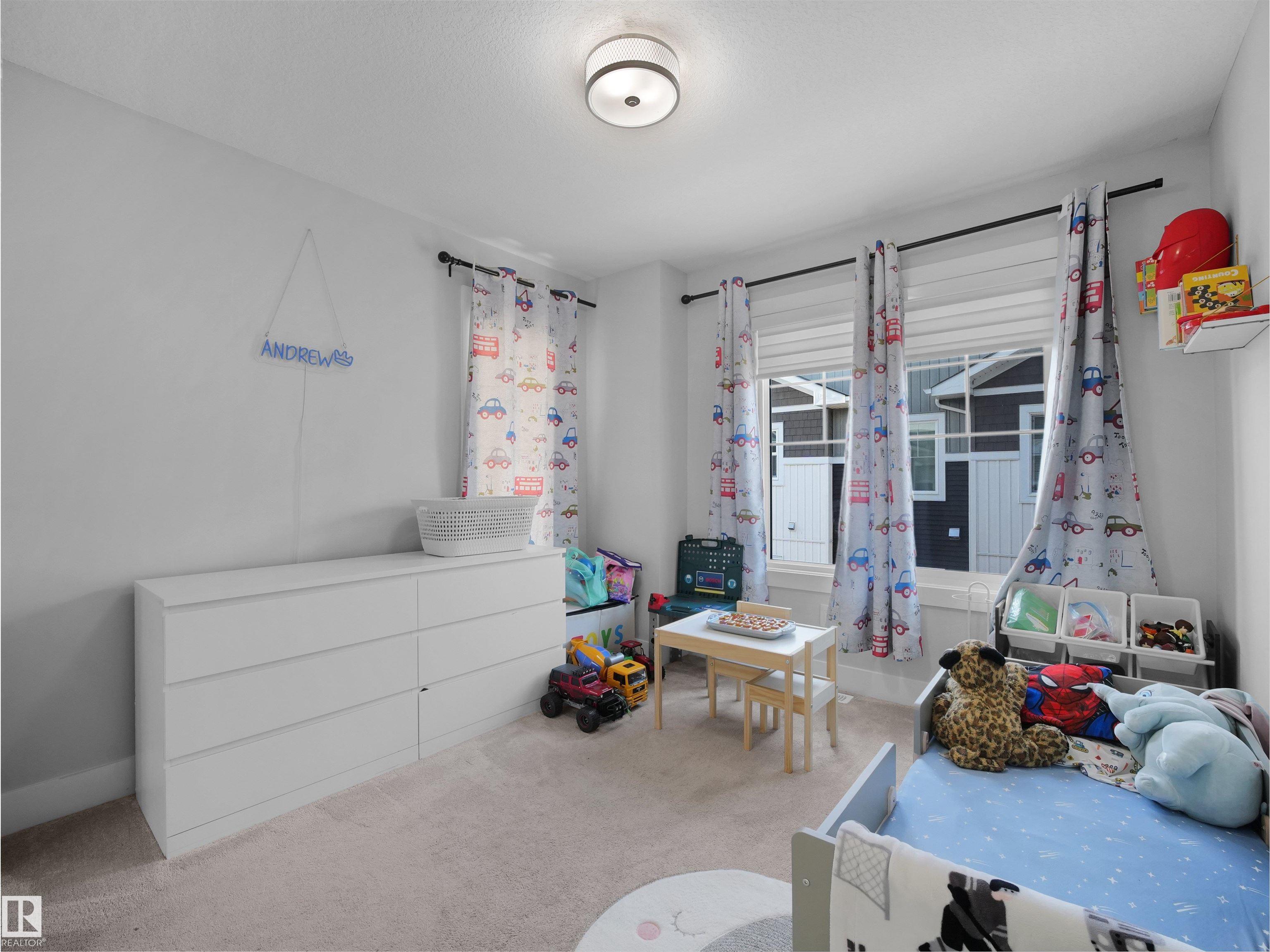 Photo 11 at 31 - 230 Edgemont Road NW, Edgemont, Edmonton