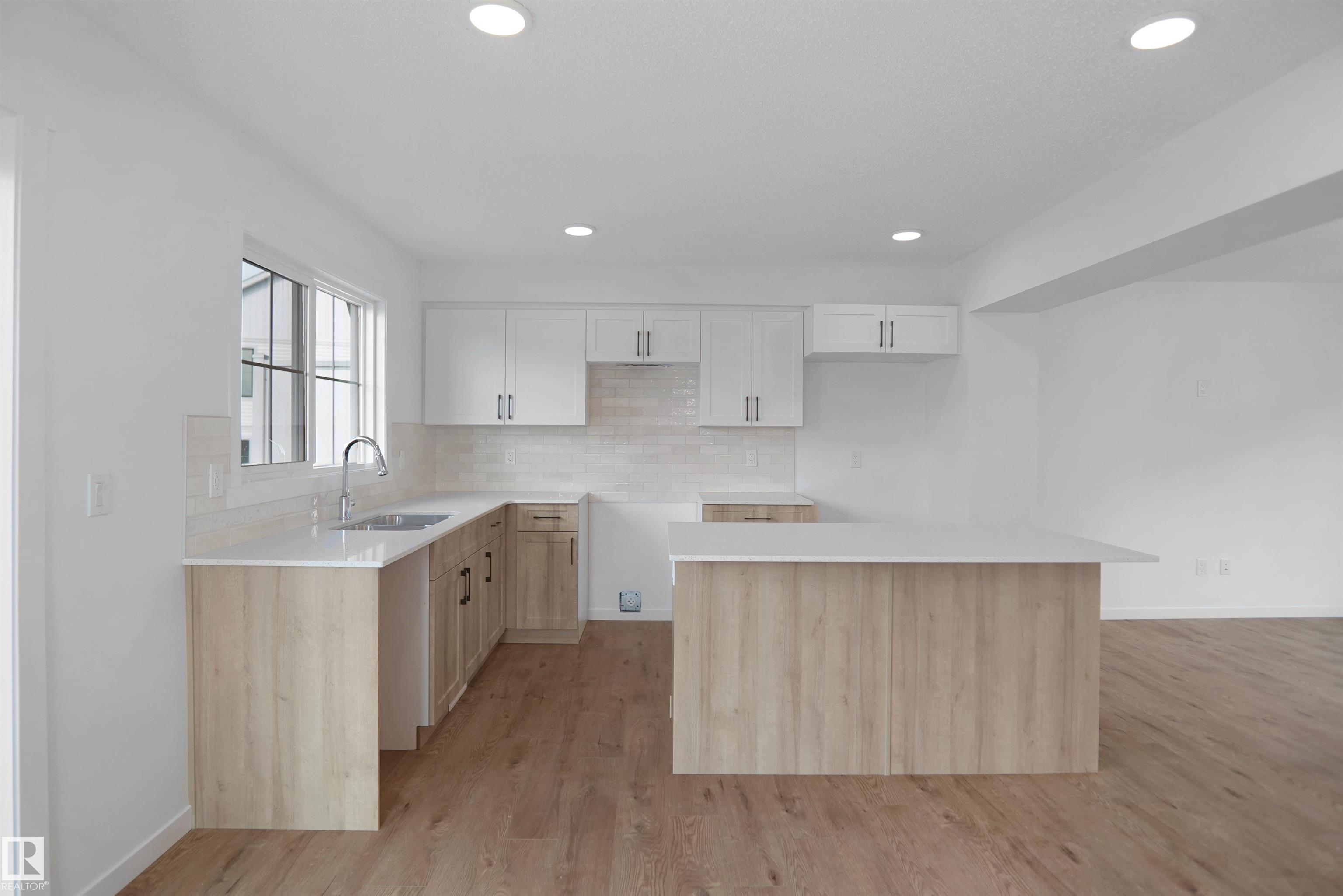 Photo 11 at 50 - 525 Secord Boulevard NW, Secord, Edmonton