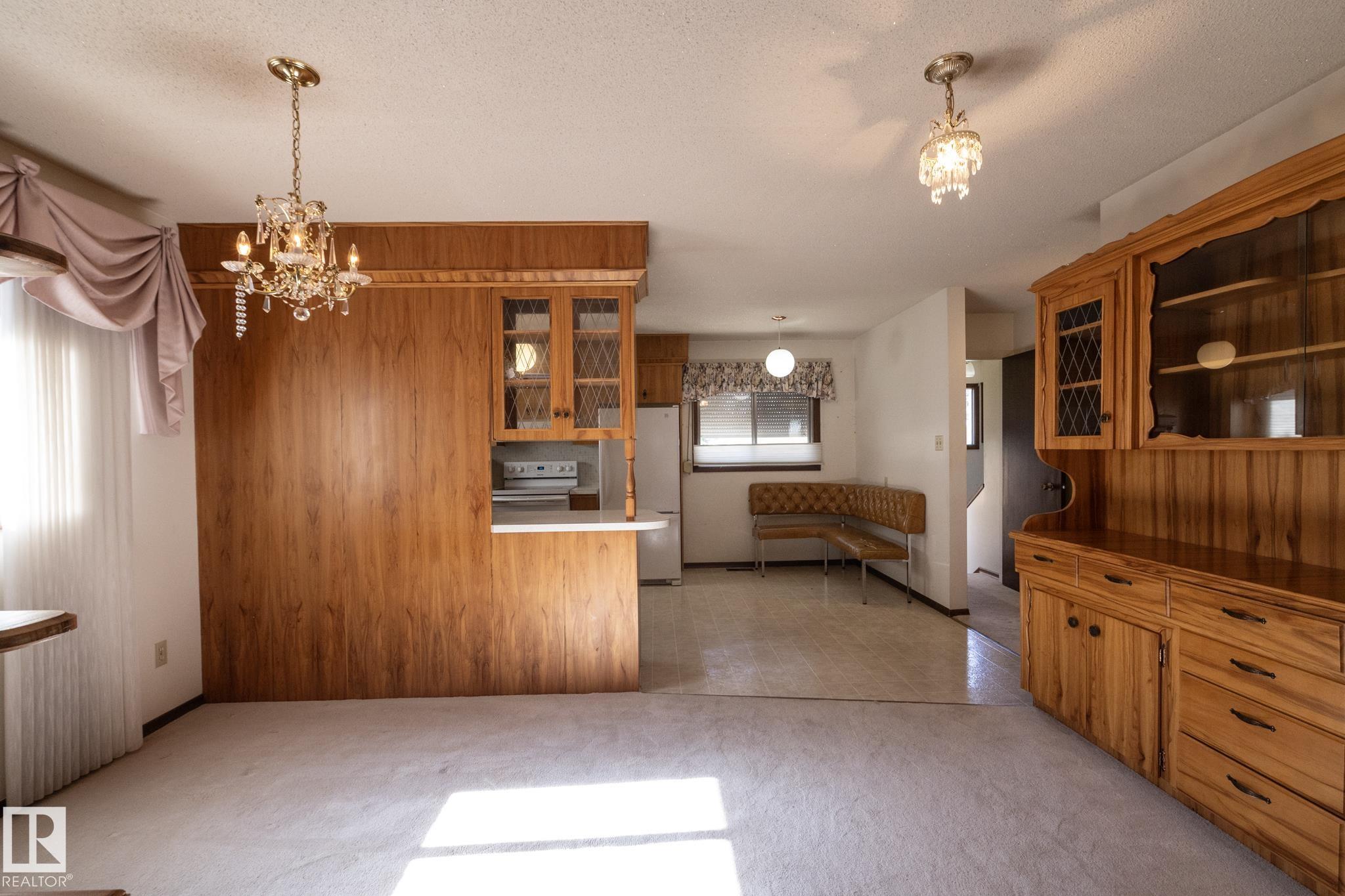 Photo 13 at 11322 52 Street NW, Highlands, Edmonton
