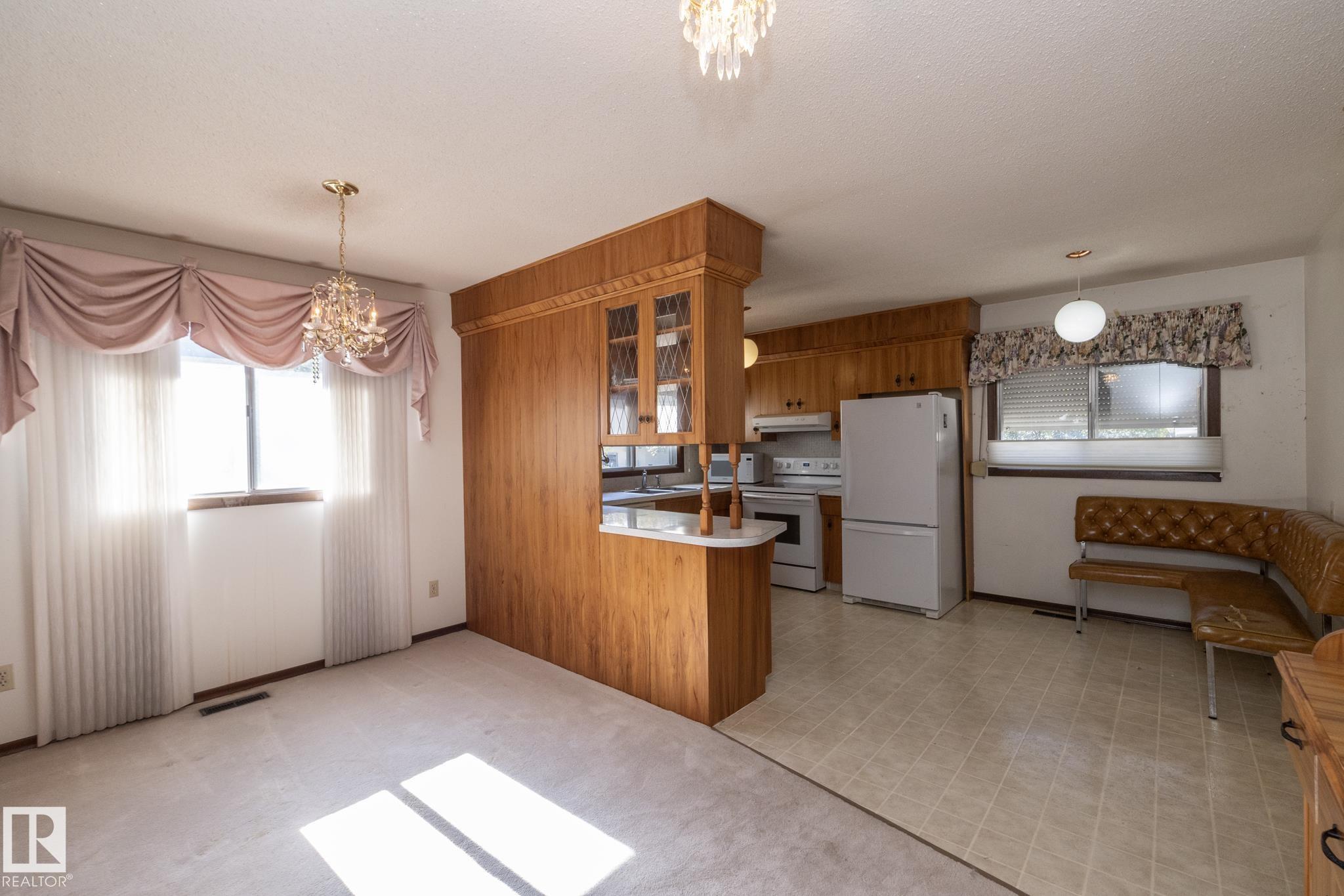 Photo 14 at 11322 52 Street NW, Highlands, Edmonton