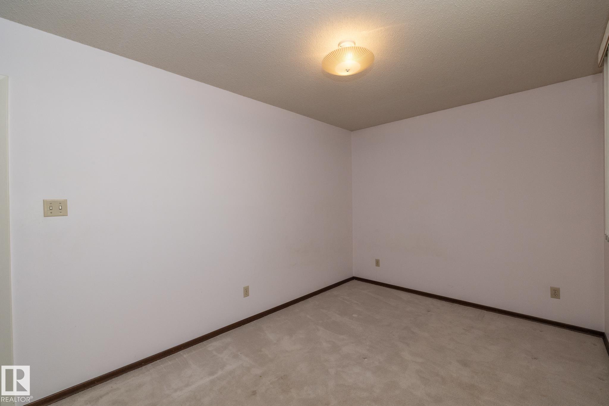 Photo 24 at 11322 52 Street NW, Highlands, Edmonton